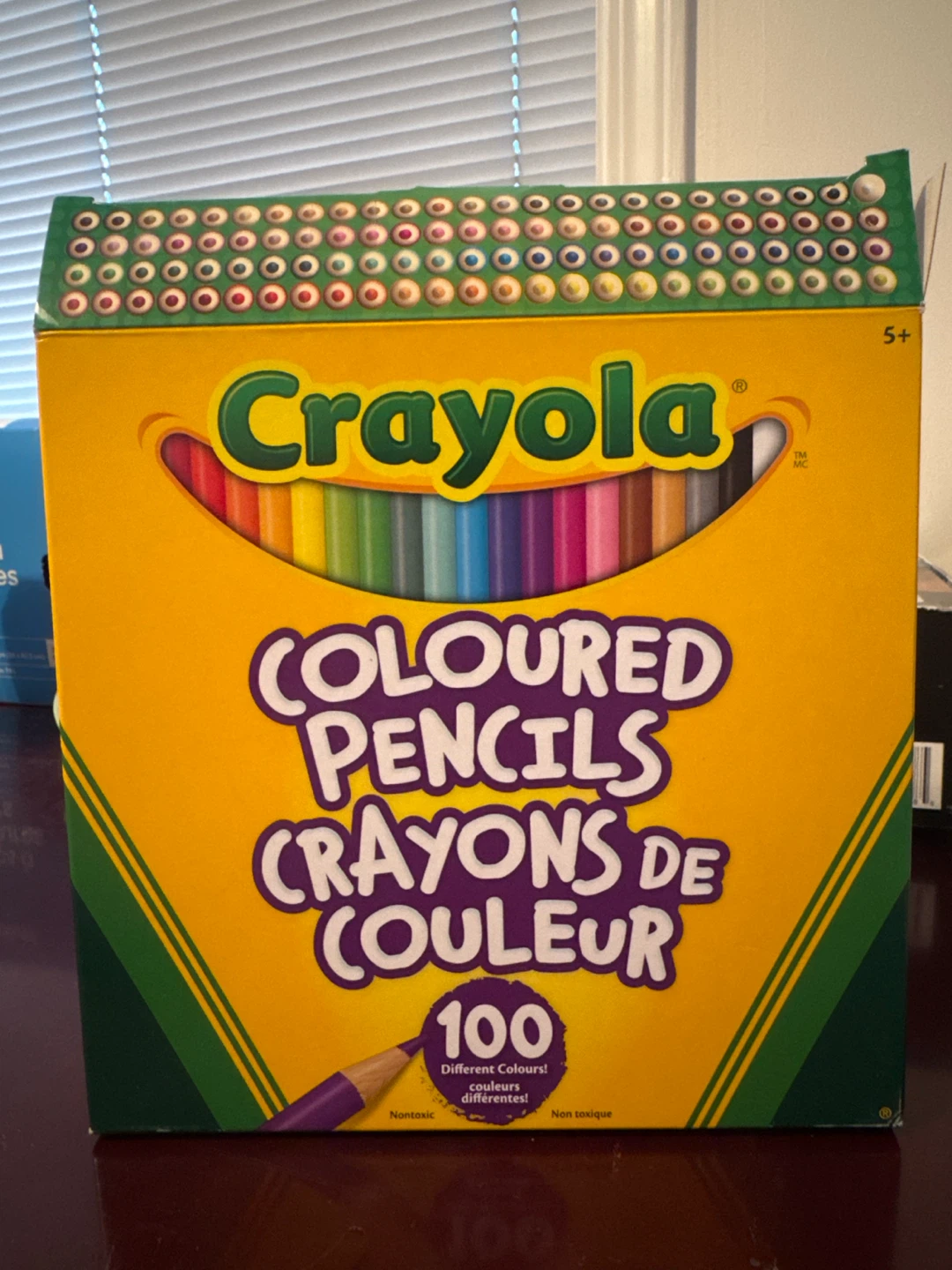 Crayola Coloured Pencils - 100 Different Colours