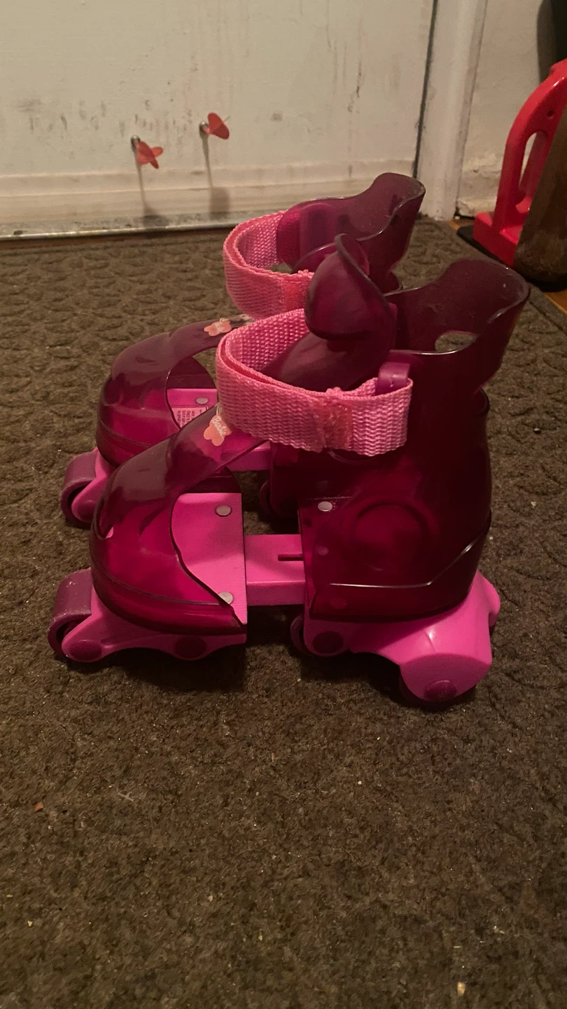 Barbie Adjustable Roller Skates