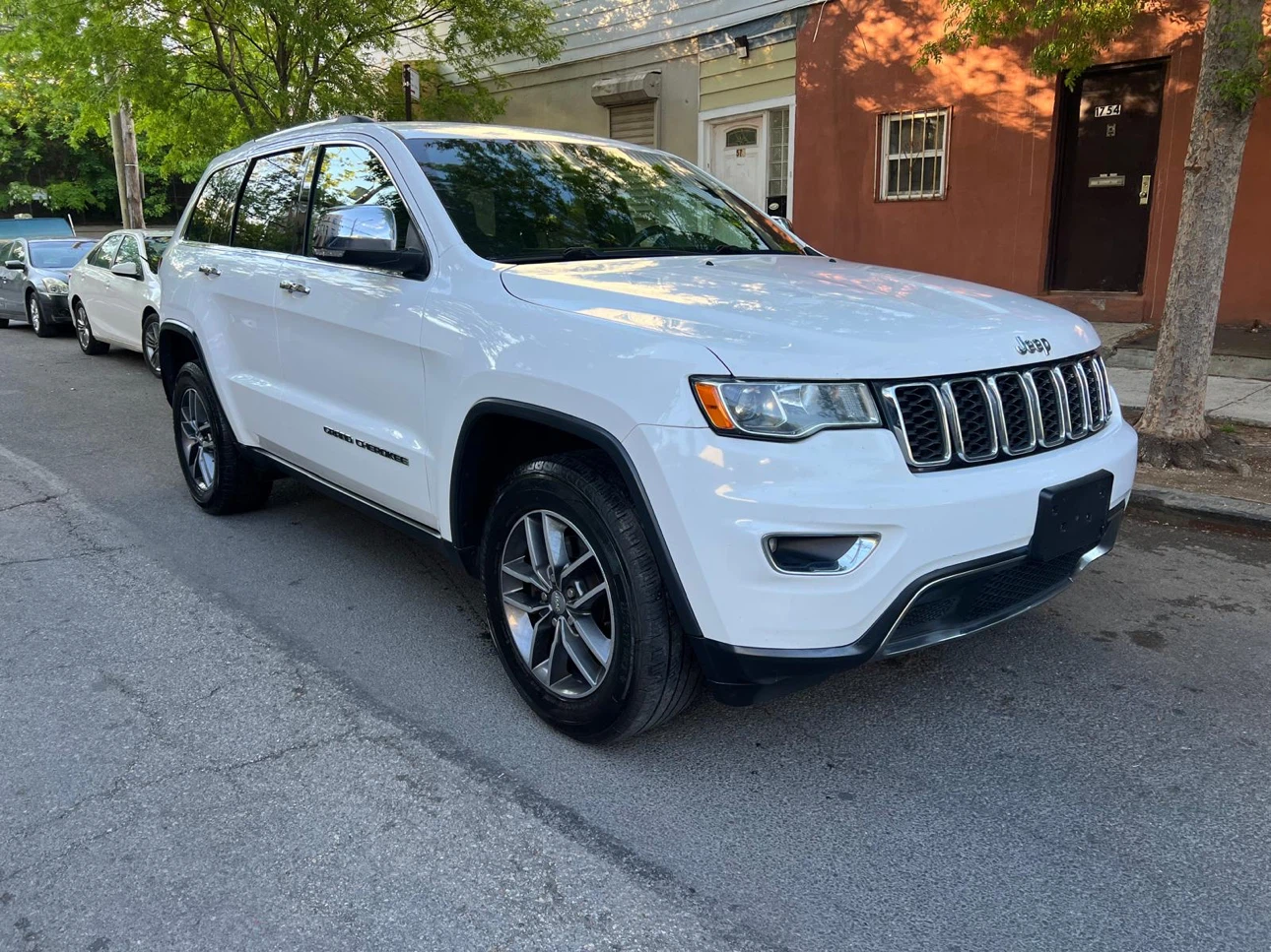 2017 Jeep Grand Cherokee Limited 4x4 SUV - photo 3