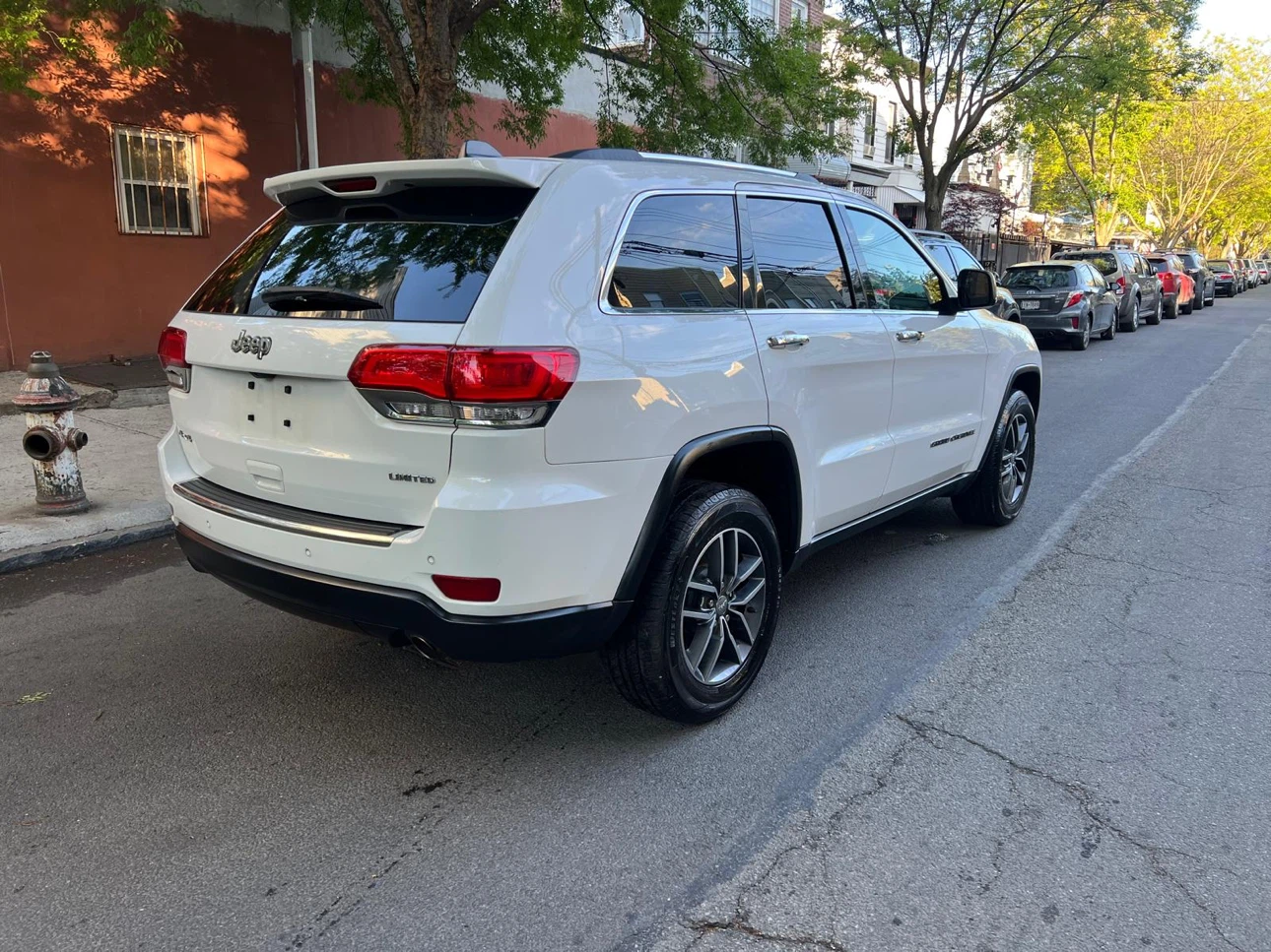 2017 Jeep Grand Cherokee Limited 4x4 SUV - photo 4