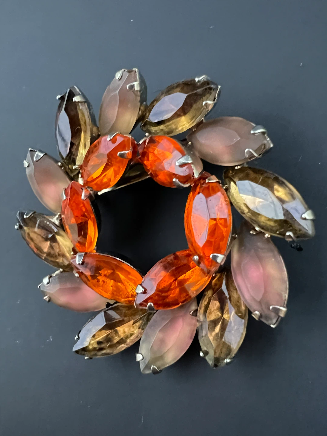 Vintage Autumn Wreath Brooch - photo 3