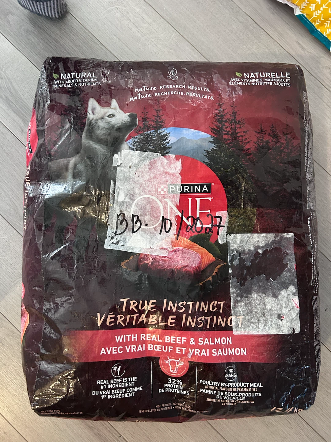 Purina ONE True Instinct Beef & Salmon Dry Dog Food 12.4kg - photo 2