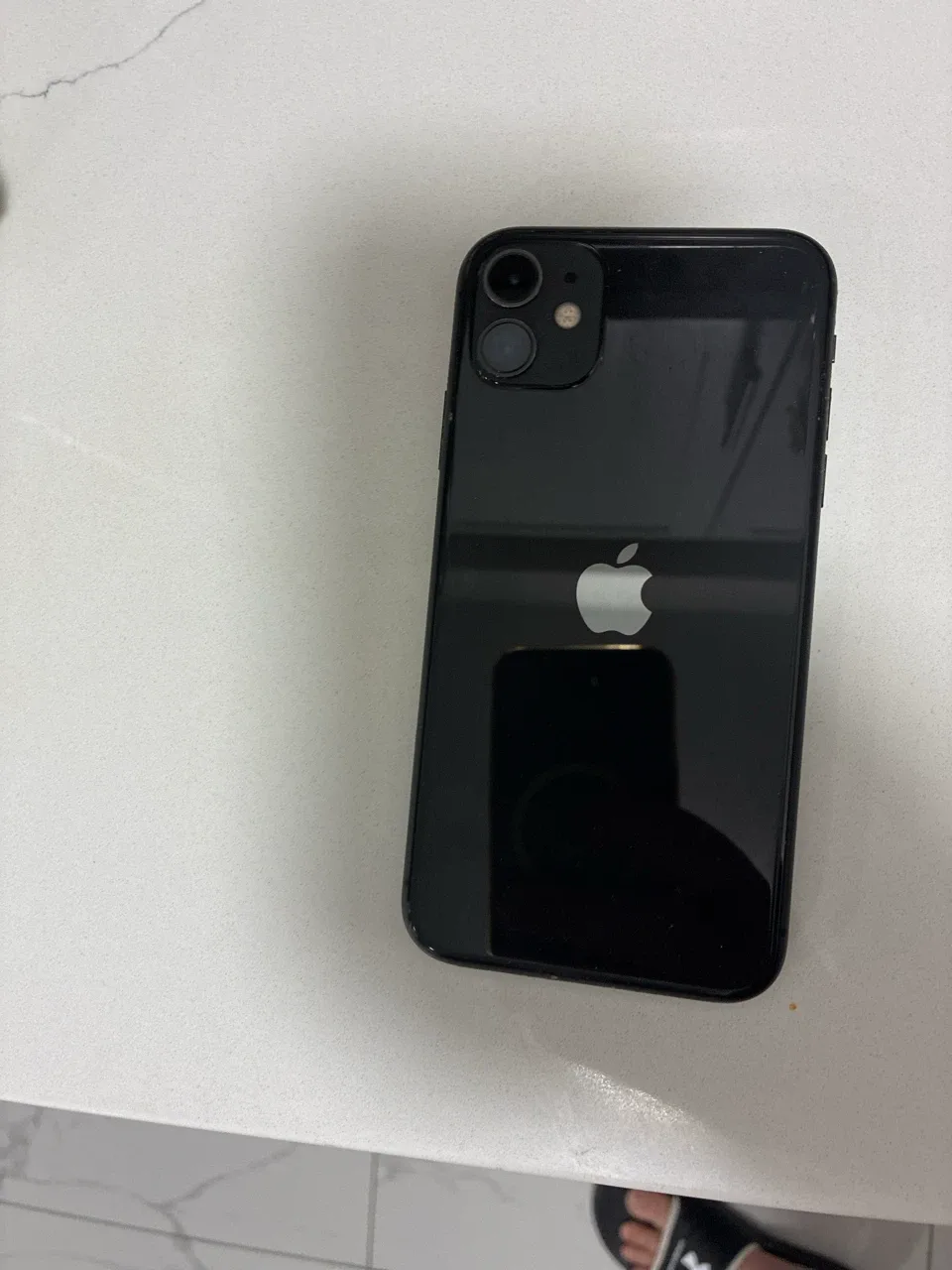 Apple iPhone 11 in Black UNLOCKED - photo 3