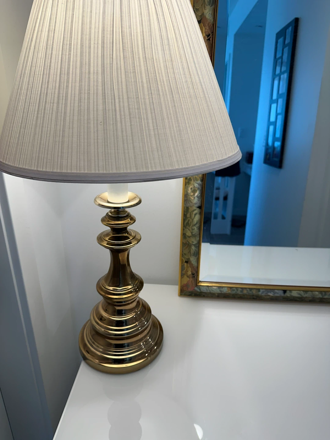 Vanity setup - excellent condition - photo 4