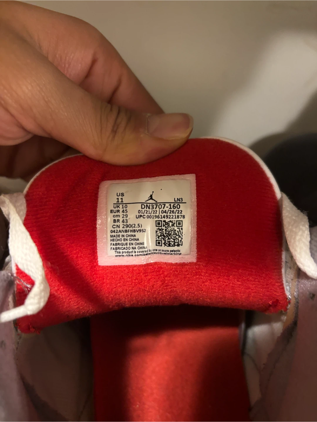 Air Jordan 3 Retro "Fire Red" (2022) – Men's Size 11 - photo 3