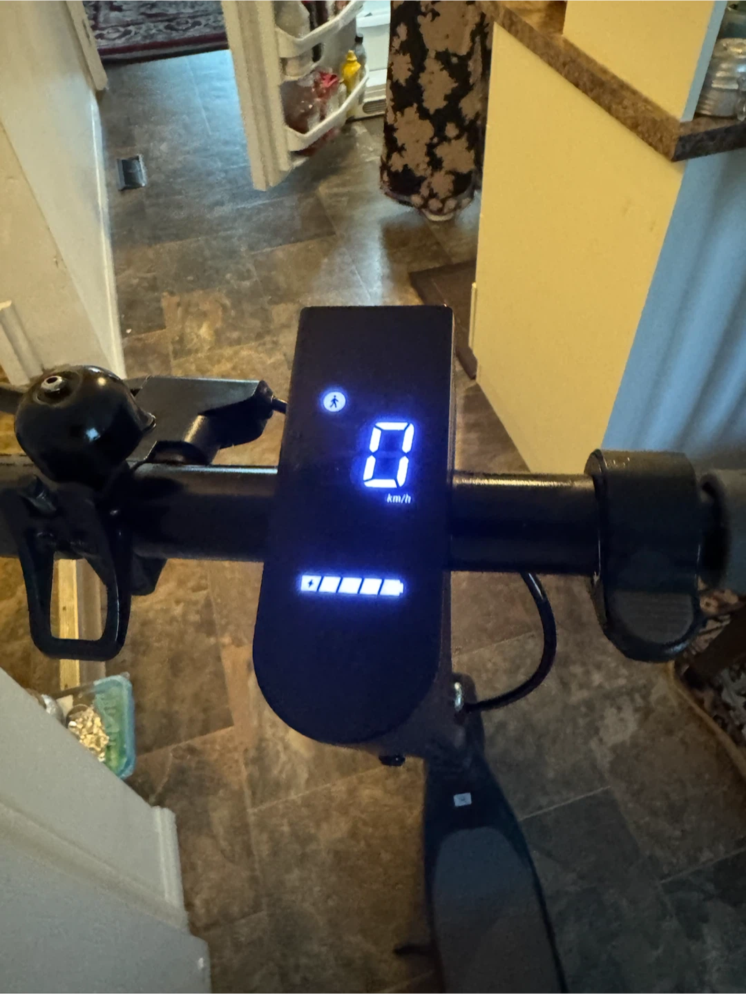 Phantom Gogo A10 Electric Scooter - Mint / 1.5 Months Used - photo 5