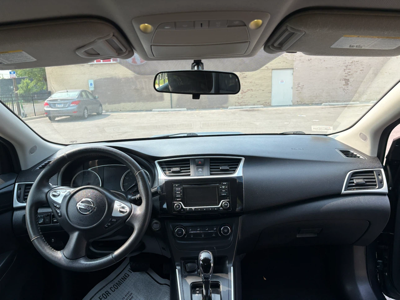 Nissan Sentra Sedan - photo 4
