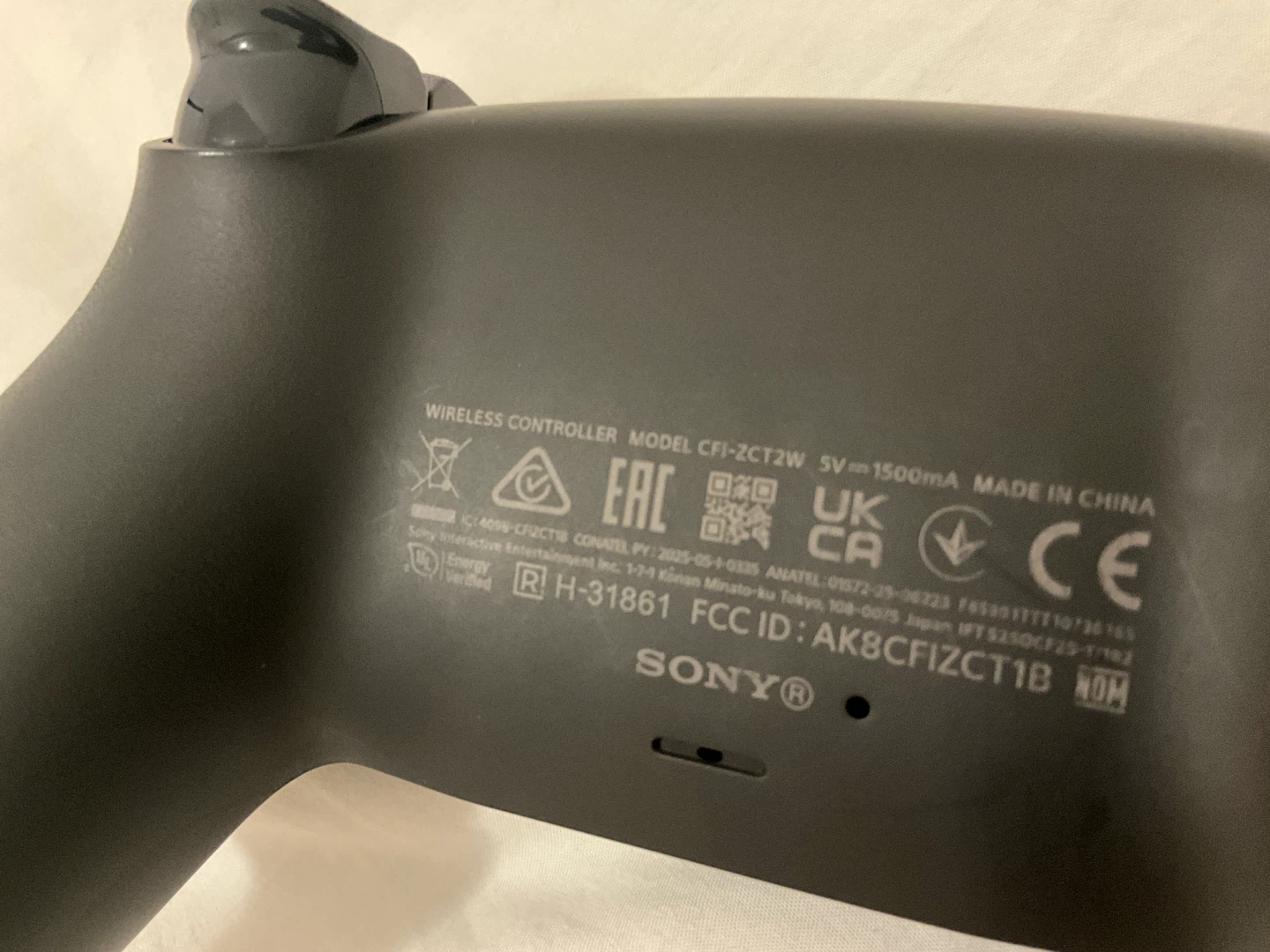 Sony DualSense Wireless Controller CFI-ZCT2W - photo 3