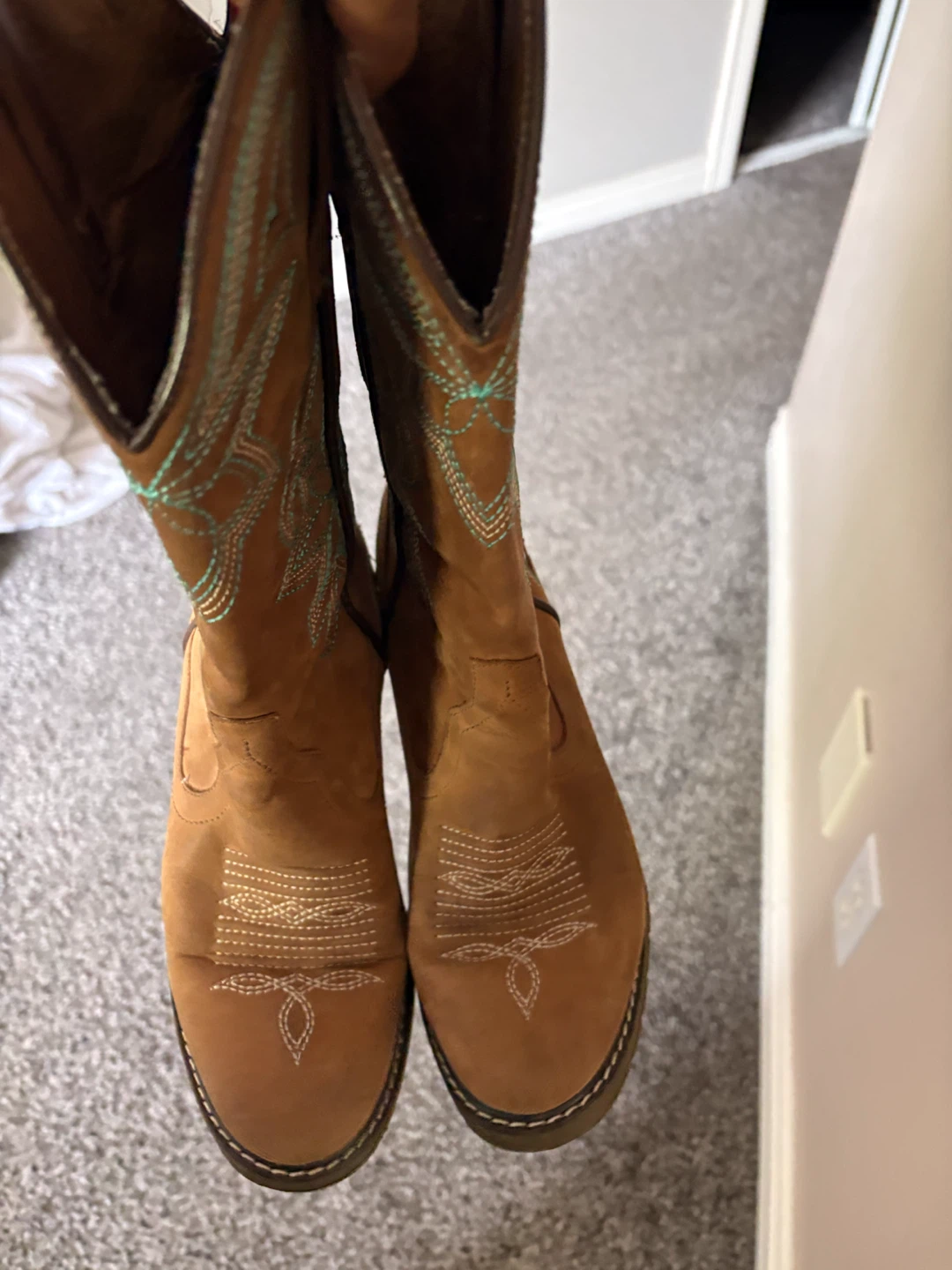 Brown suede cowboy boots size 7.5 - photo 2