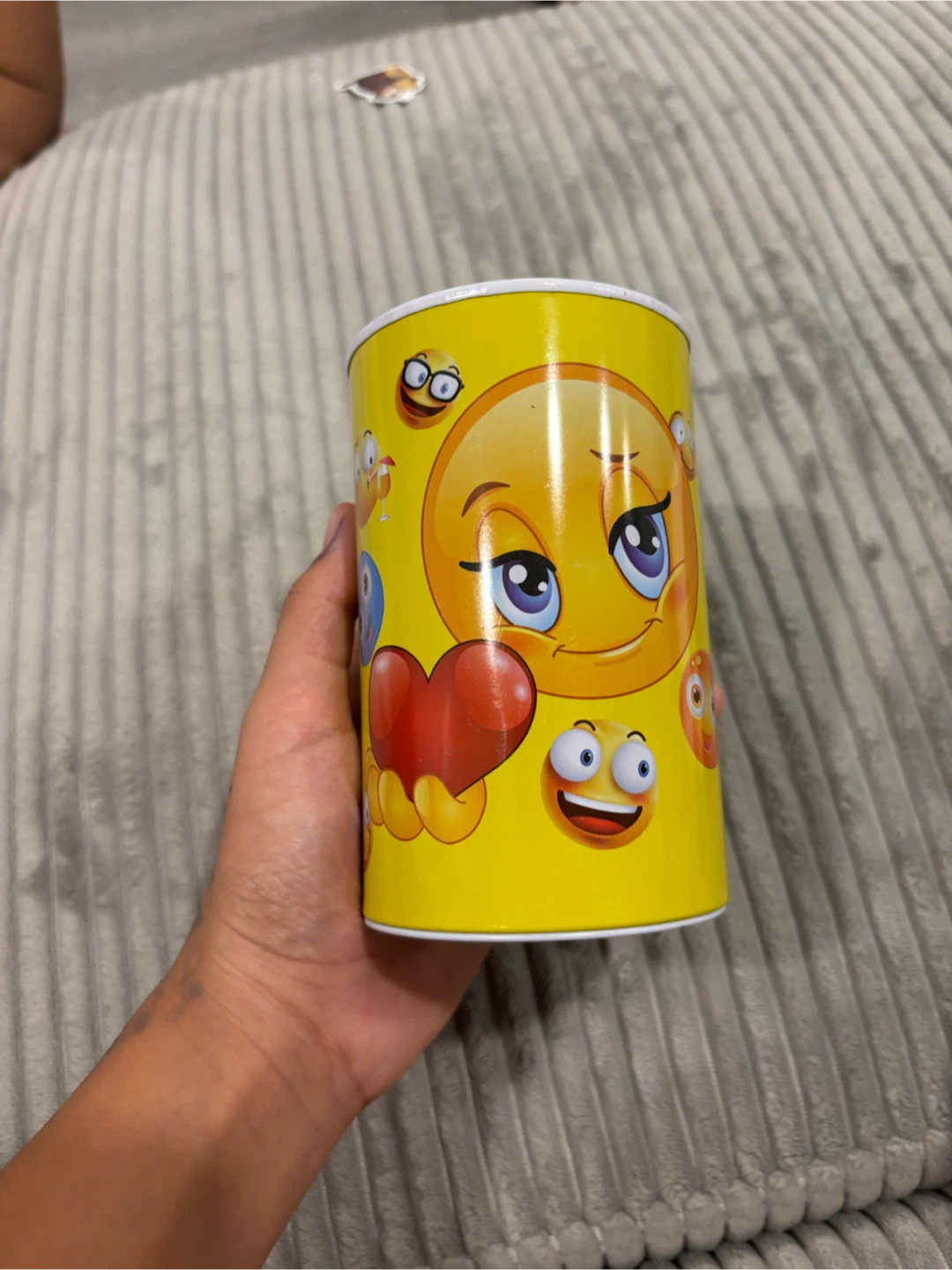 emoji piggy bank