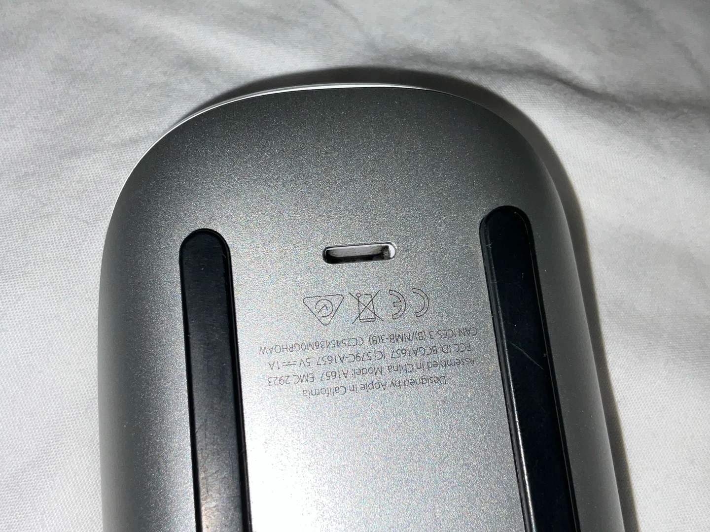 Apple Magic Mouse - photo 4