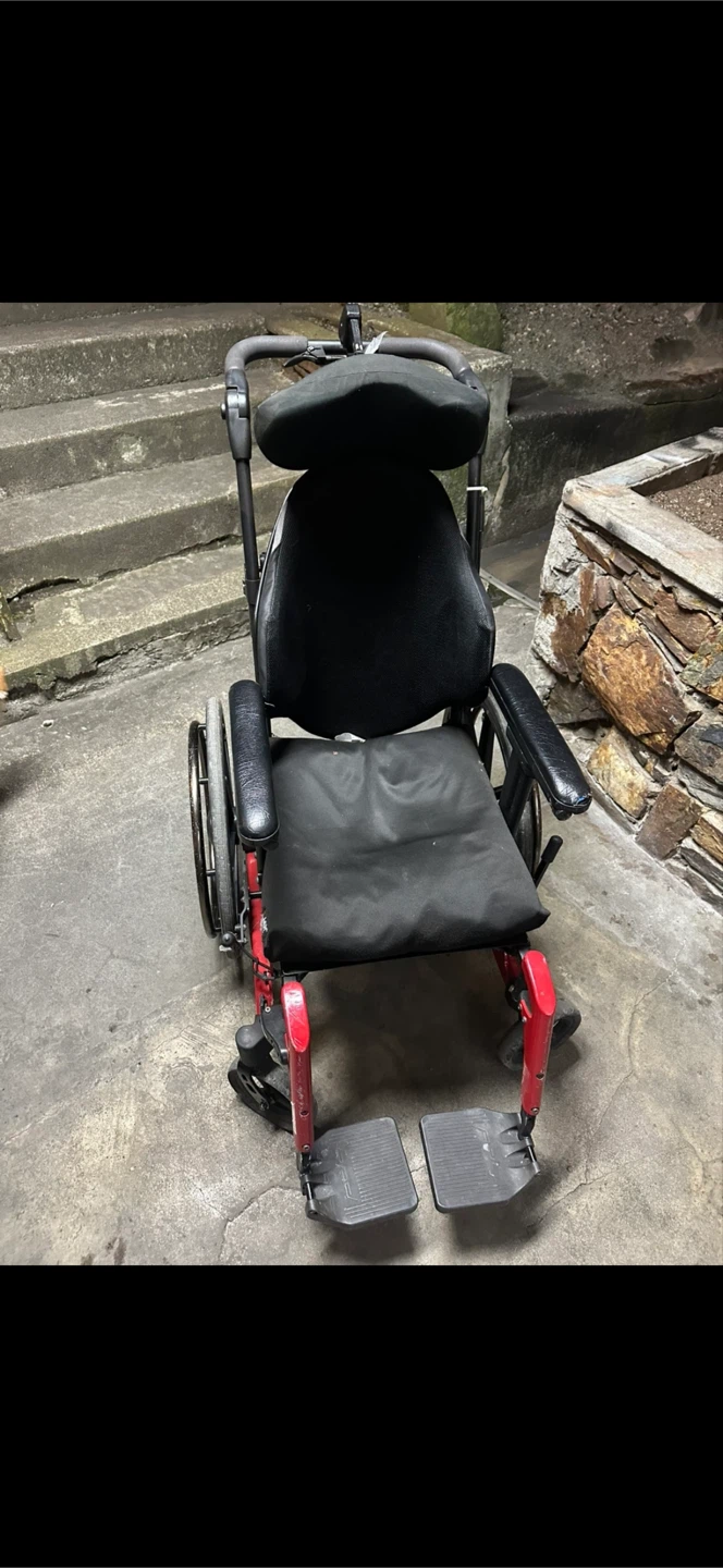 PDG Bentley Tilt Wheelchair w/ ROHO Backrest (15"x18") - photo 2