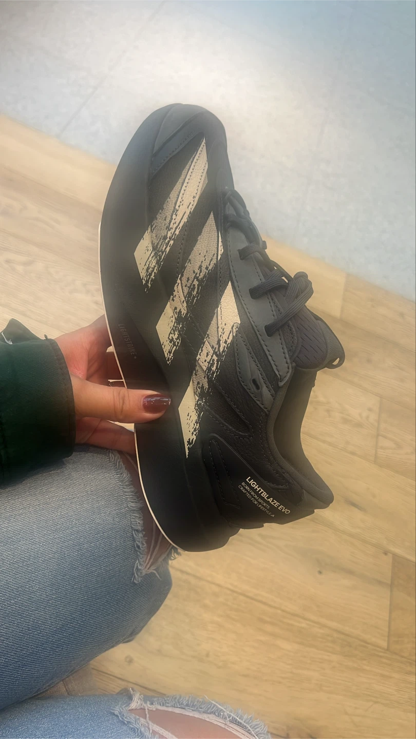 Adidas LIGHTBLAZE EVO BRUSHED Shoes - photo 5