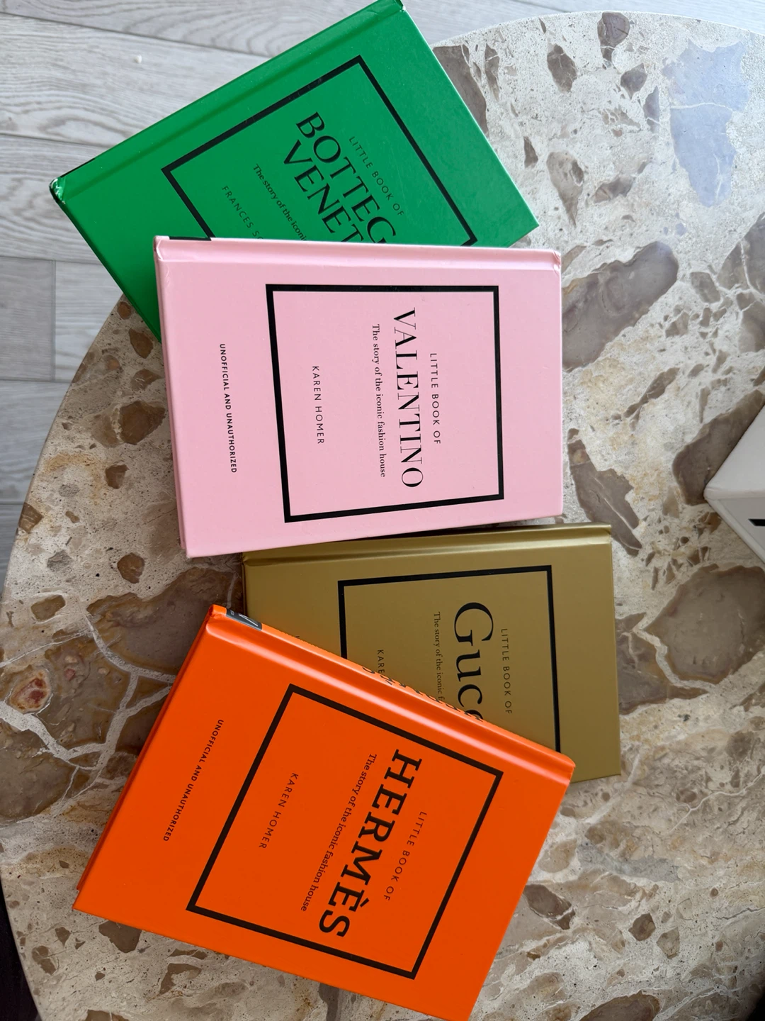 Little Book of Fashion Houses Set - photo 2