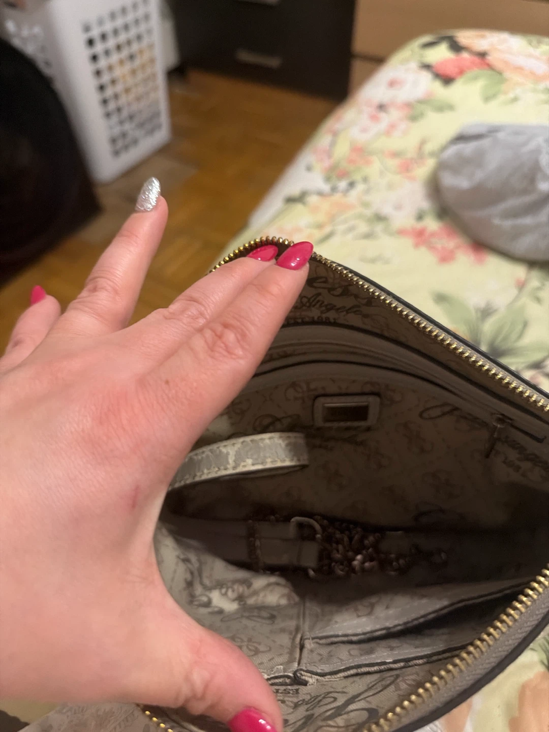 GUESS Clutch Bag - photo 3