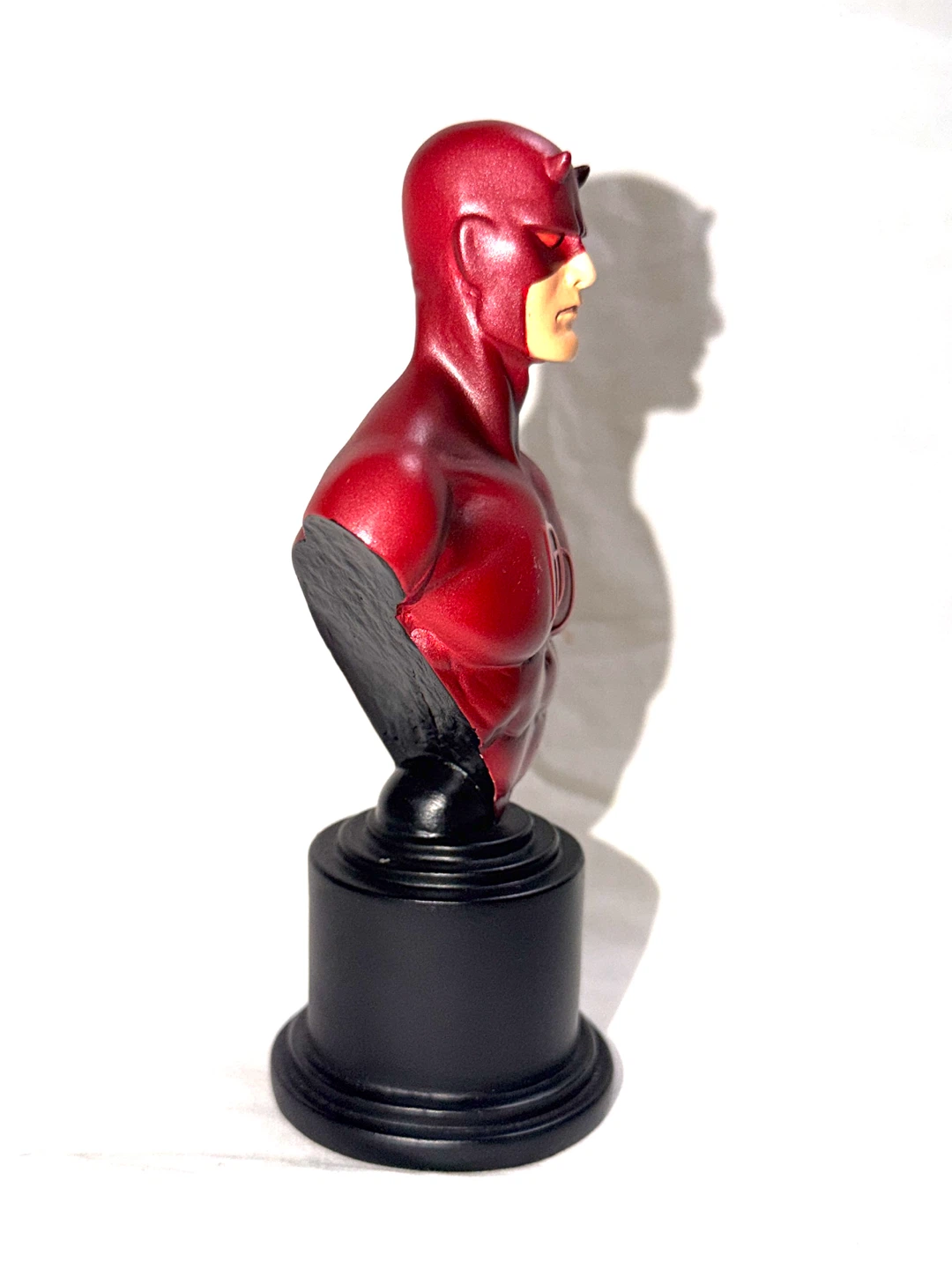 Bowen Designs Marvel Daredevil Collectible Bust - photo 4