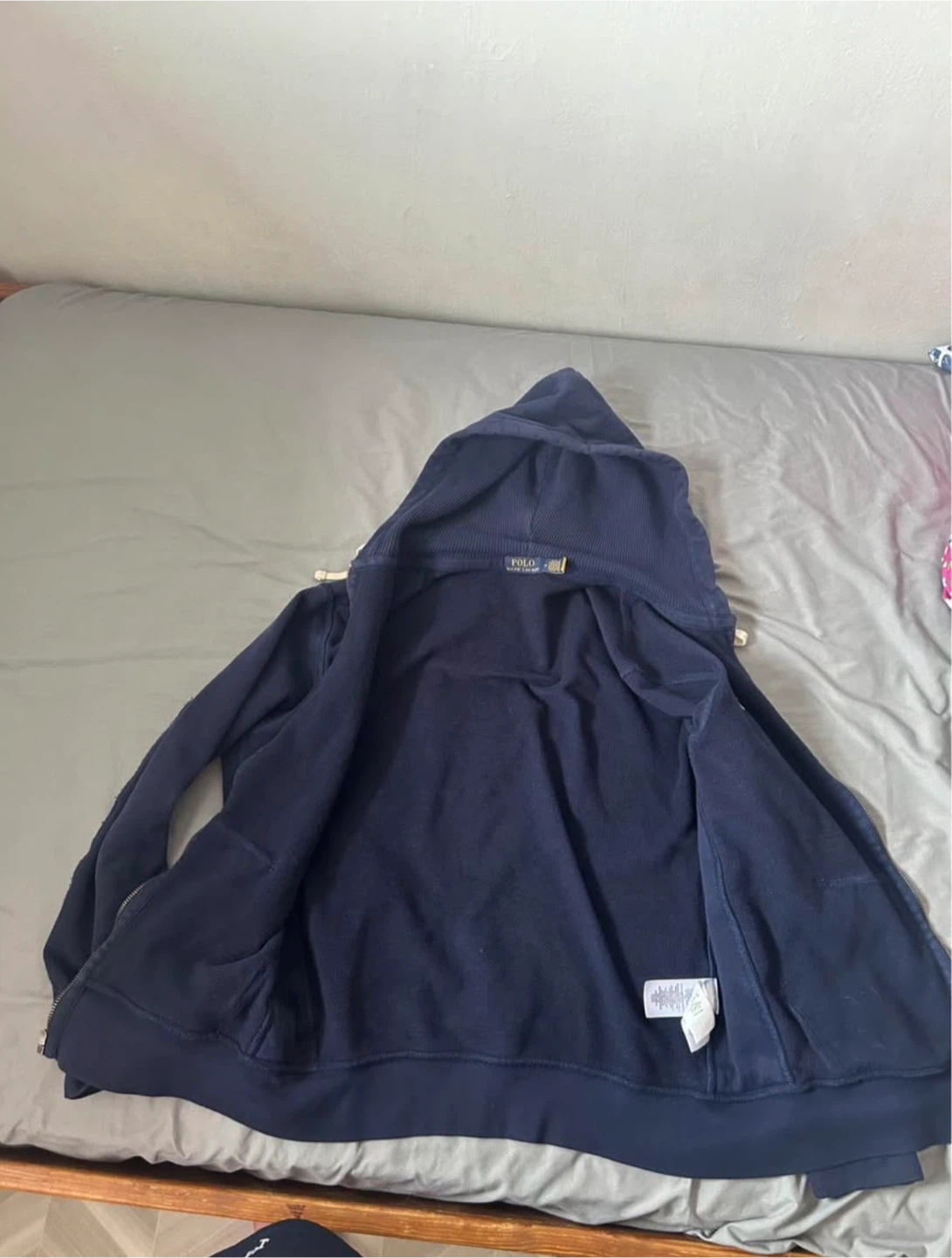 Polo zip up size medium - photo 2