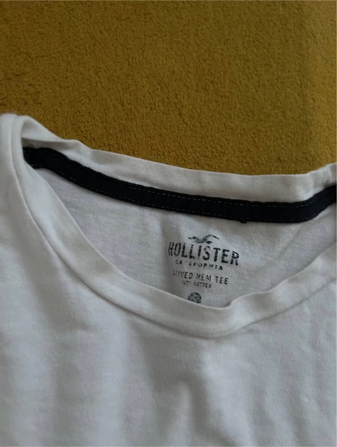 Men’s long sleeve shirt size small - photo 3