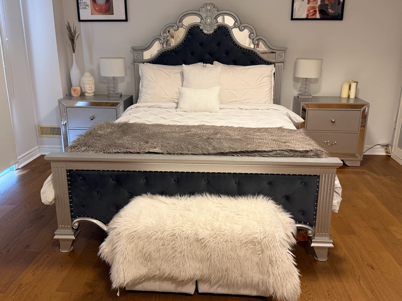 Mirrored Silver 5-Bed set (Bed/Vanity/Bed side table/ Drawer)