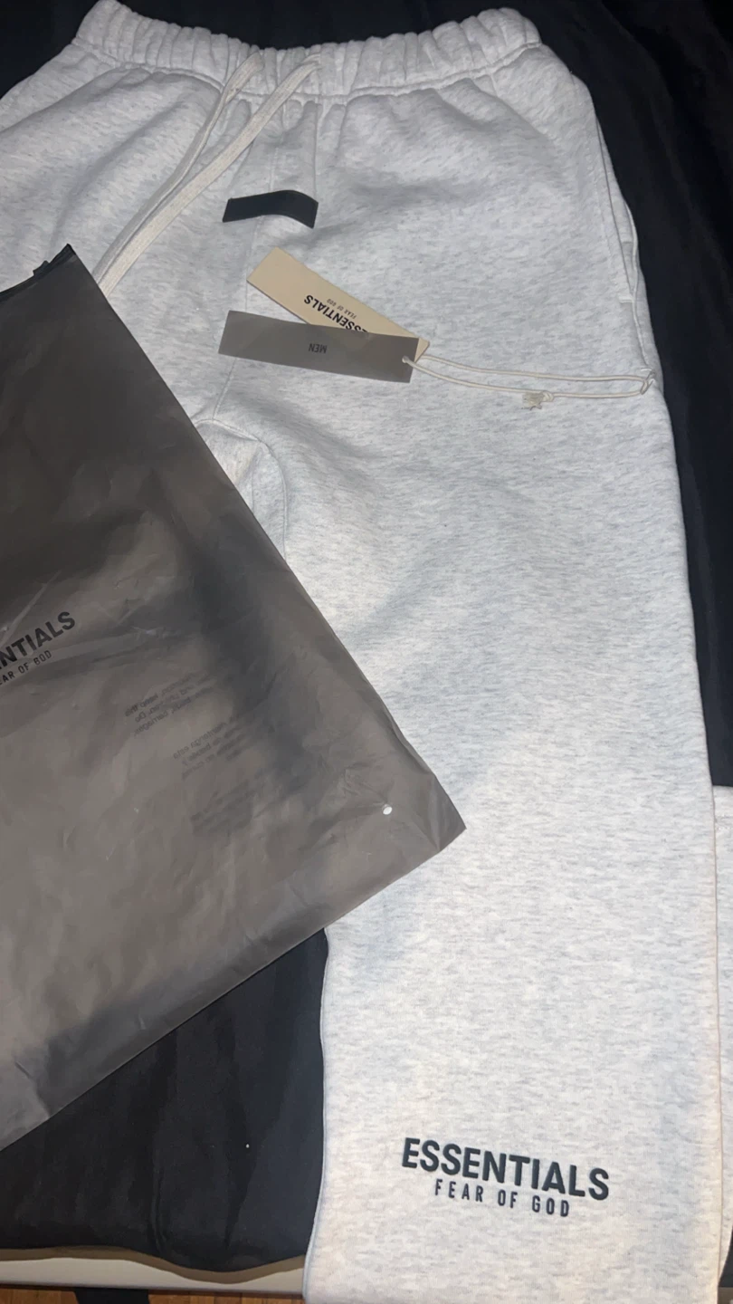 Fear of God Essentials Sweatpants White - photo 5