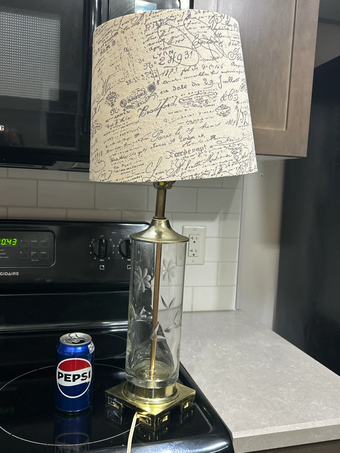Vintage Table Lamp with Floral Etched Glass Base