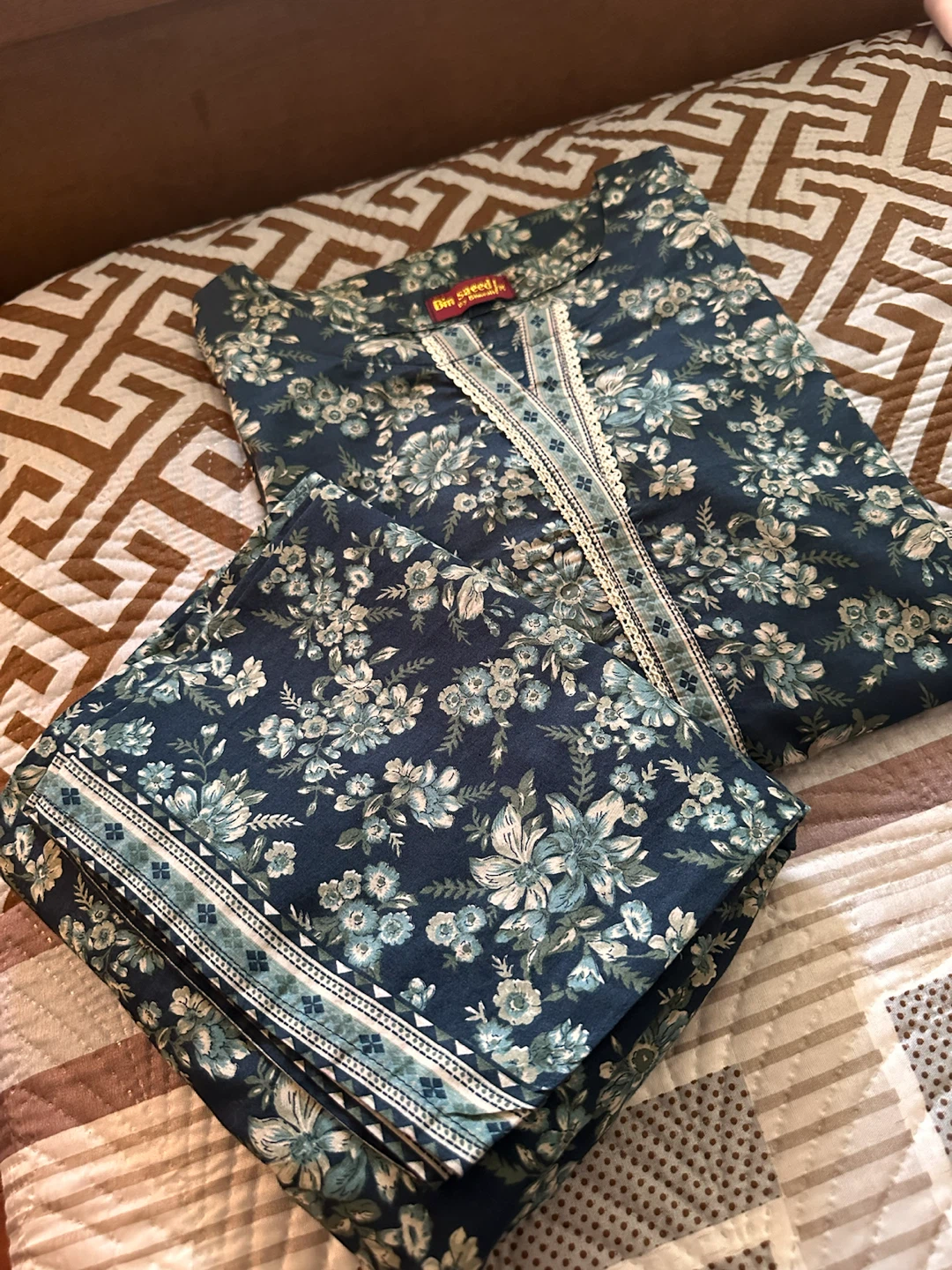 Beautiful green and black printed kurta and pants set - photo 5