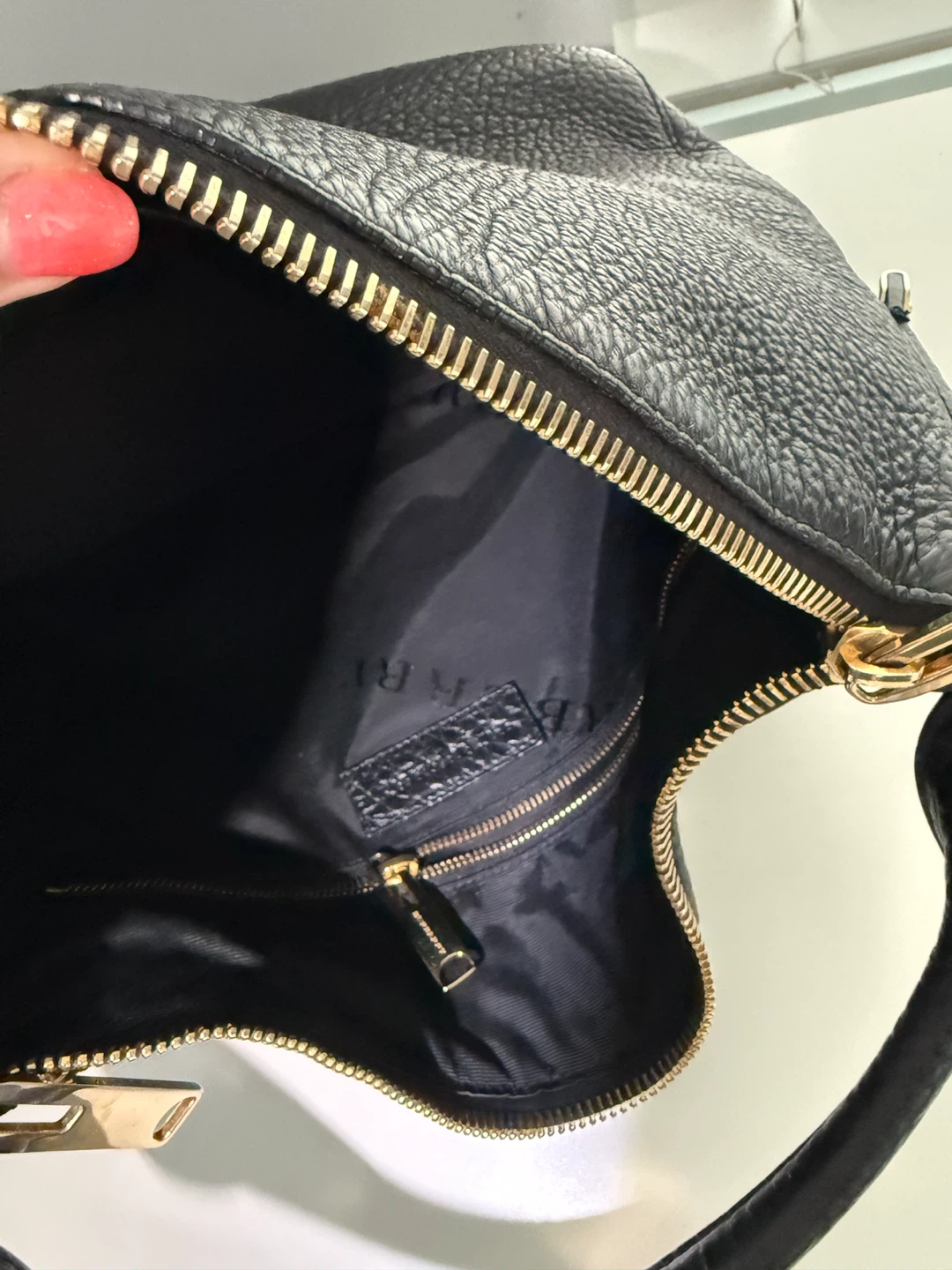 Black Burberry Leather Hobo Bag - photo 3