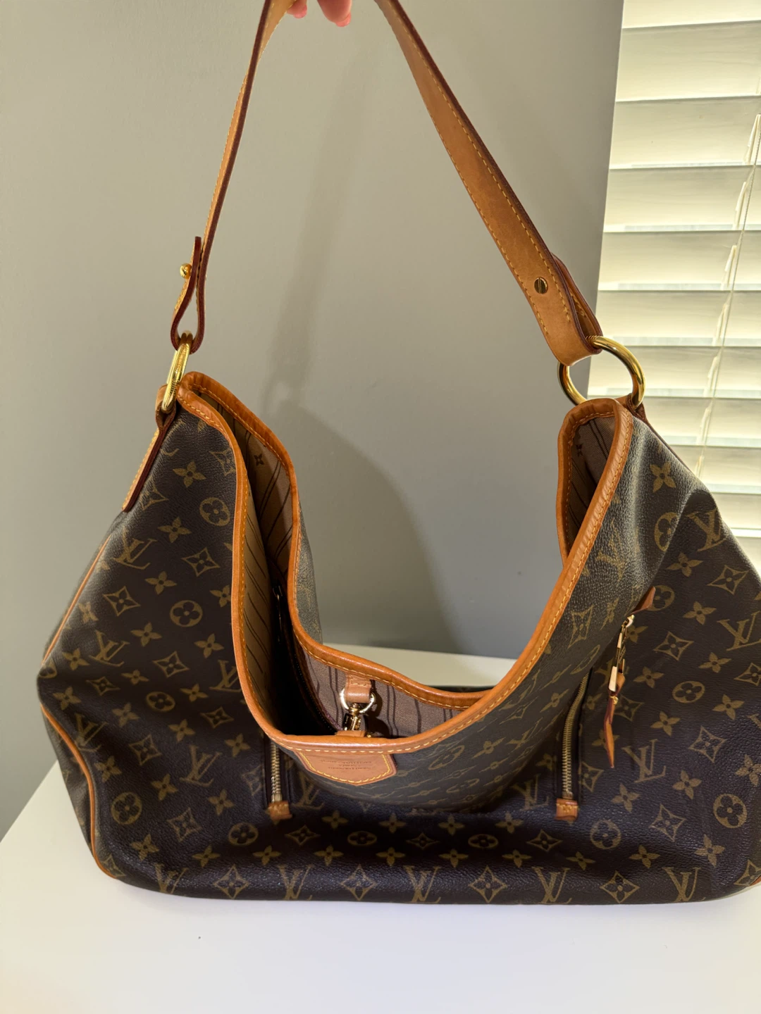 Louis Vuitton Monogram Vintage Shoulder Bag - photo 4
