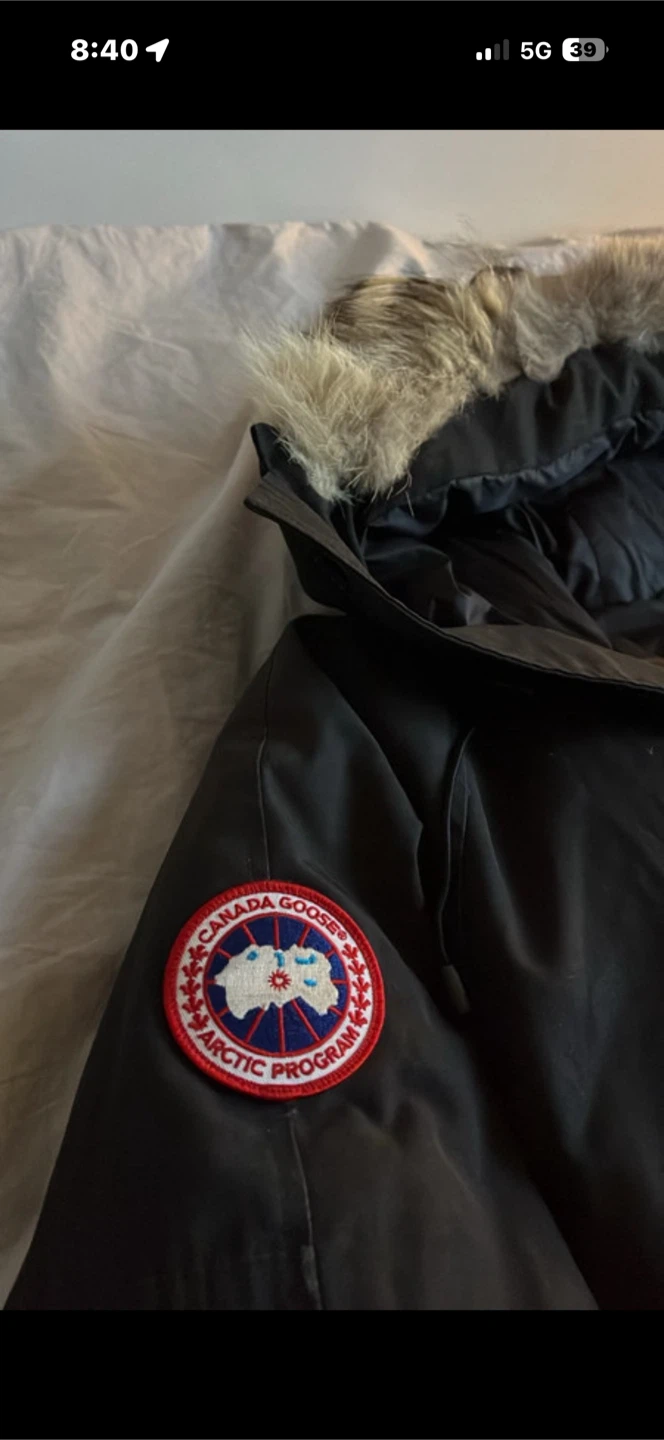 Canada Goose Black Winter Parka Jacket - photo 3