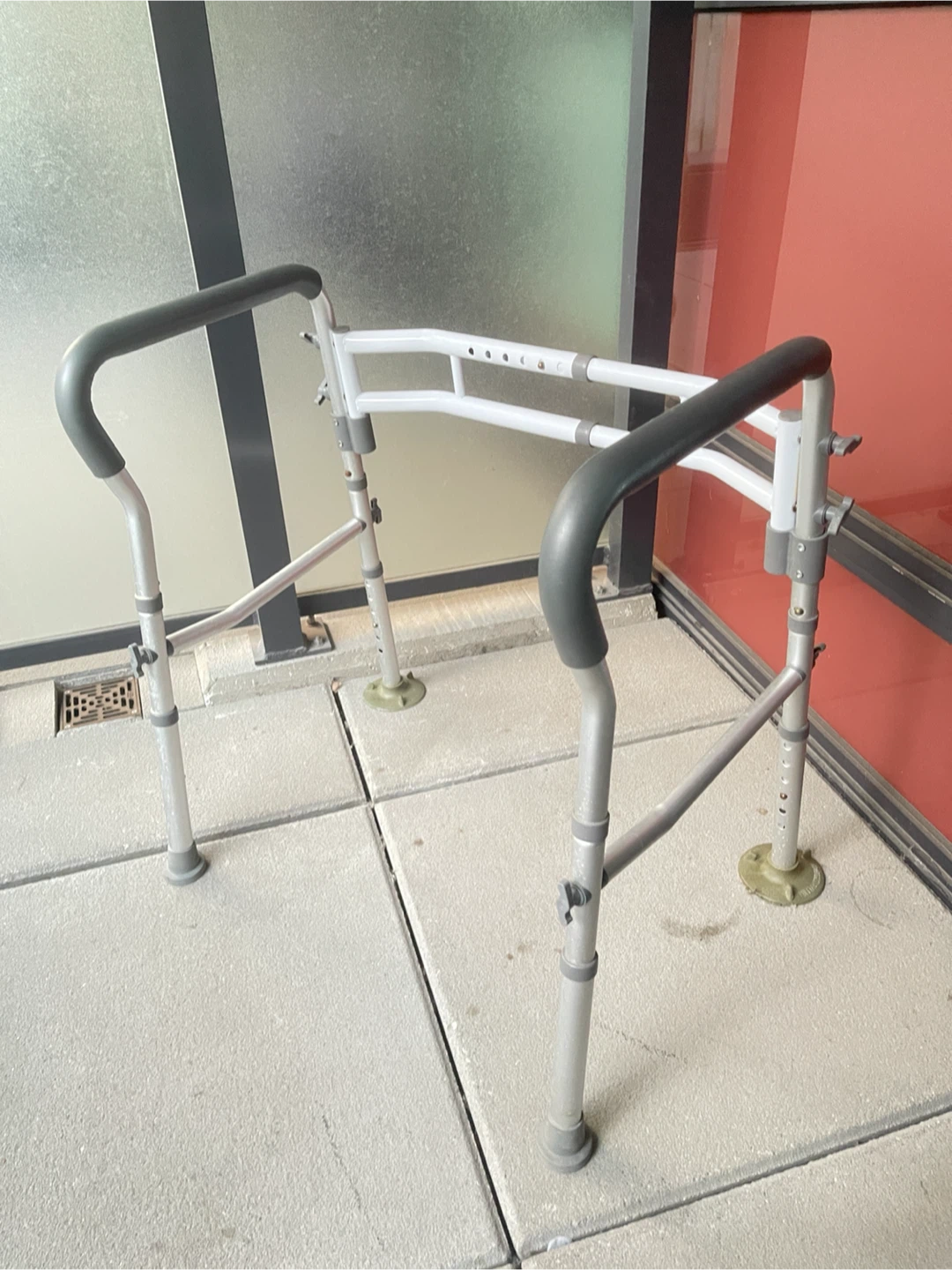 Toilet Support Rail - photo 2