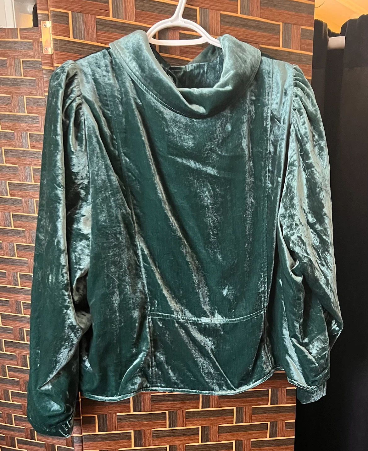 Size 3 - new Torrid Velvet Moto Jacket - Green - photo 3