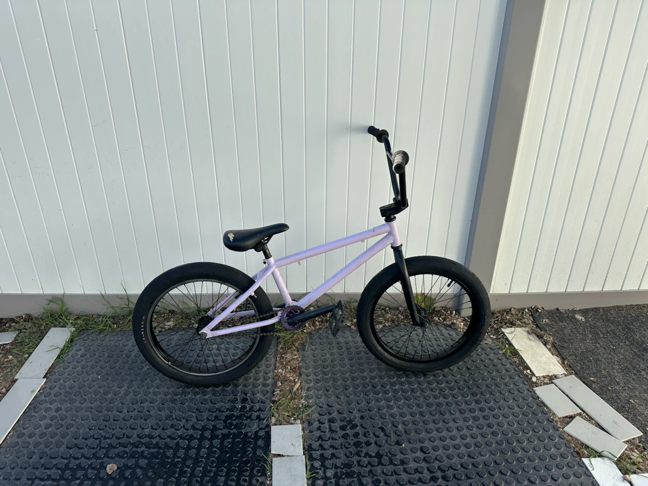 HARO LEUCADIA BMX Bike