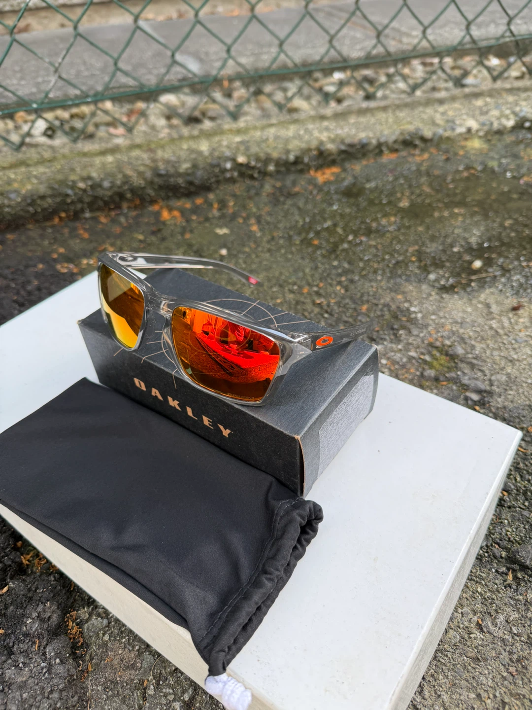 Oakley sunglasses. Prizm lens. Brand New - photo 2