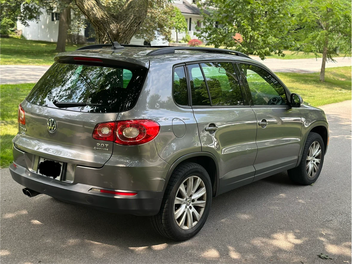 Volkswagen Tiguan 2.0T 4Motion SUV