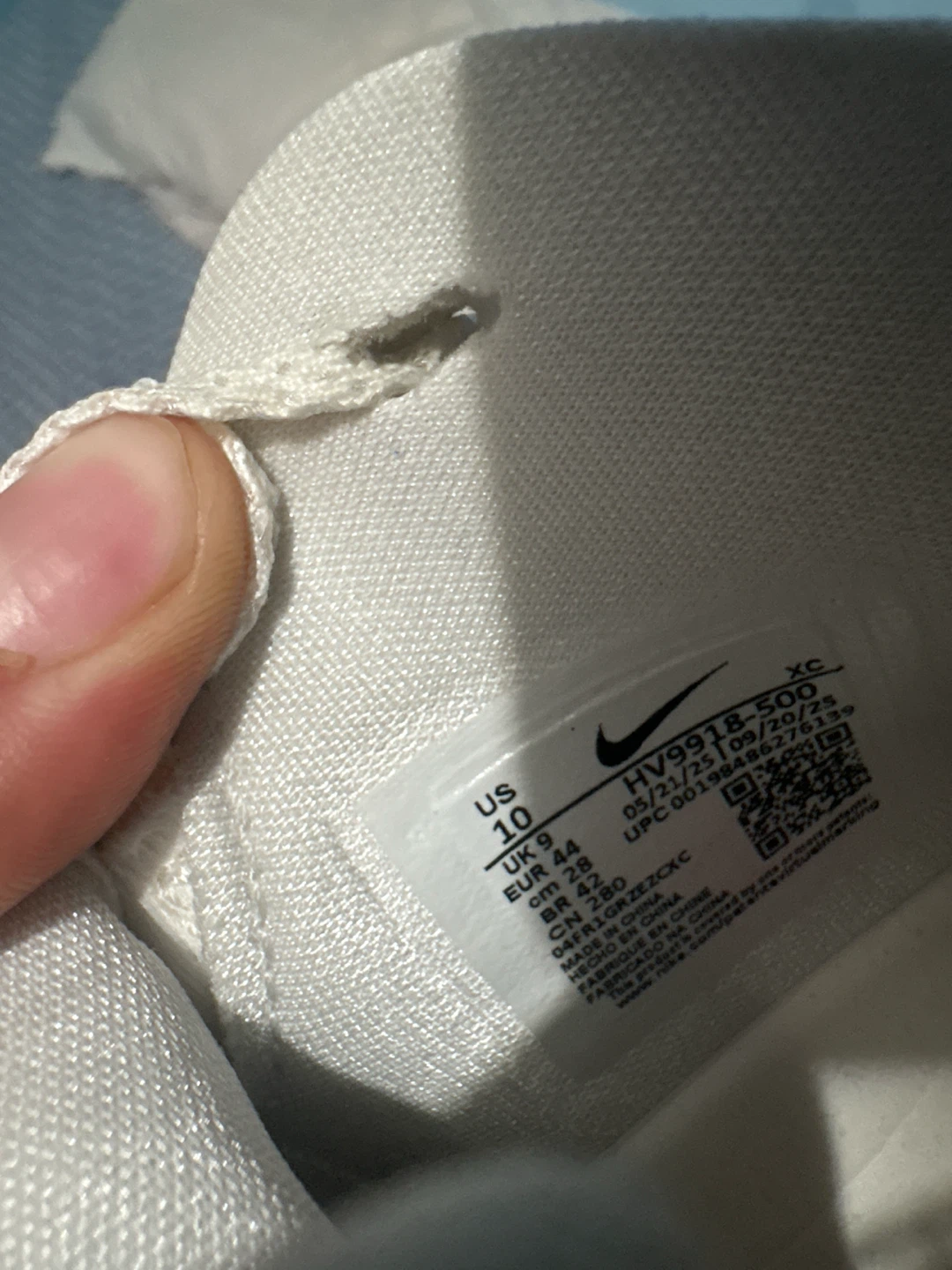 Nike HV9918-500 Running Shoes Size 10 - photo 2