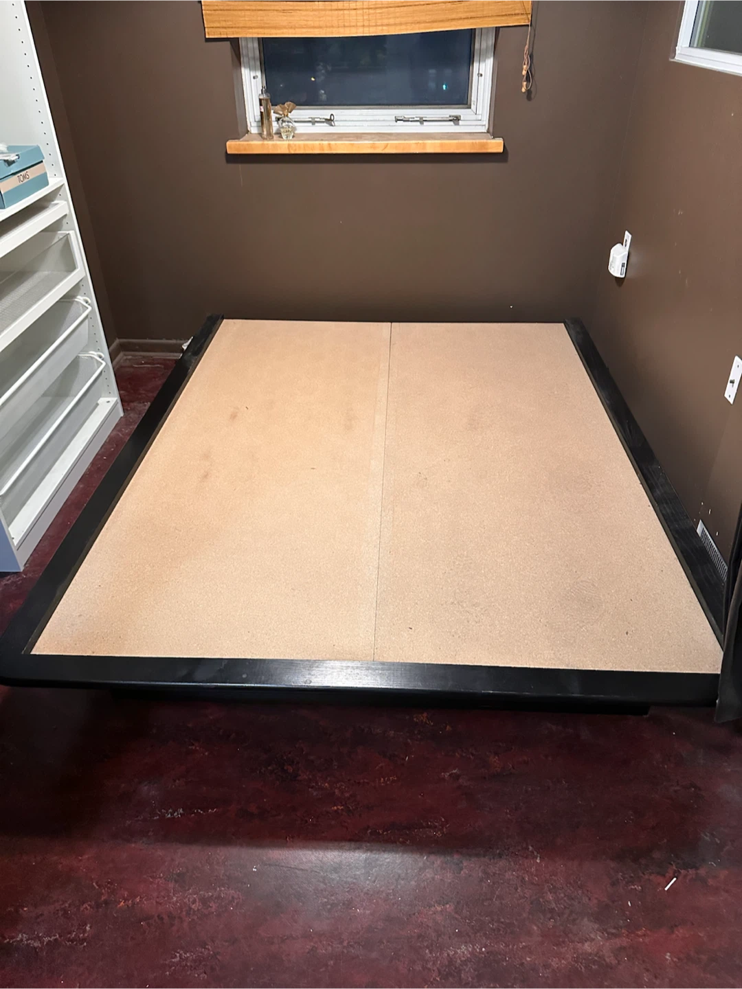 Black Platform Bed Frame (Queen)