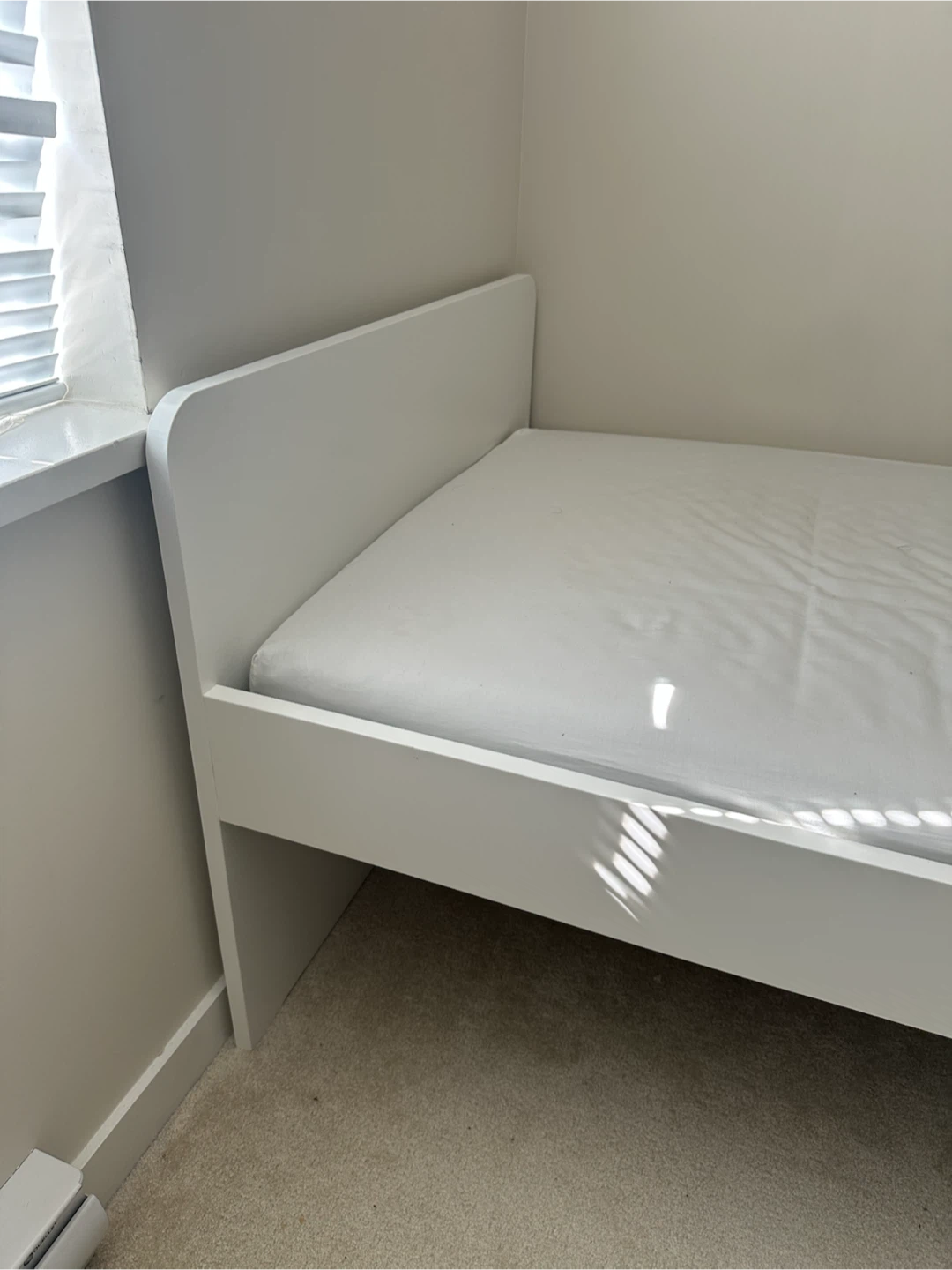 Ikea white Twin size bed frame *Free delivery - photo 4