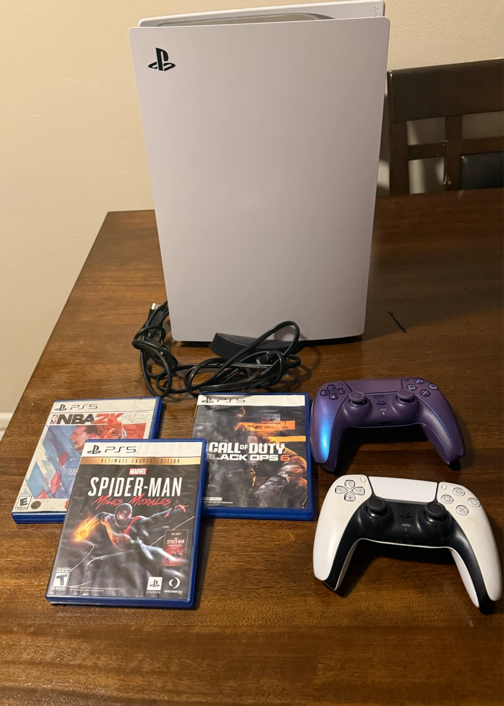 PlayStation 5 [Disk version] Console Bundle