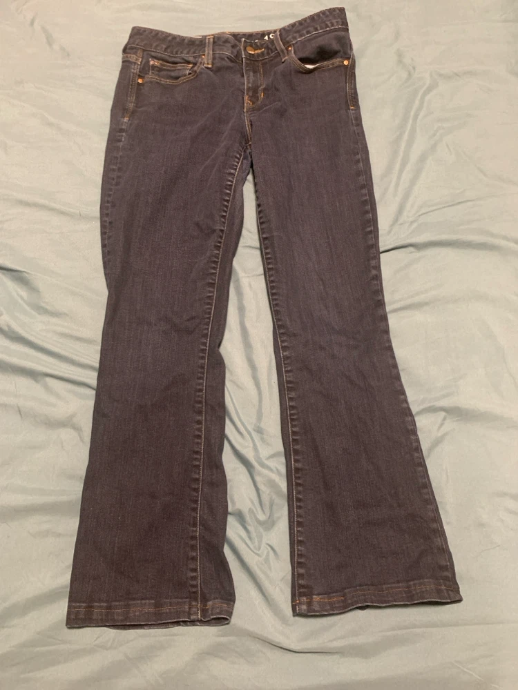 Gap 1969 Flare Jeans - Women's Size 29 - photo 2