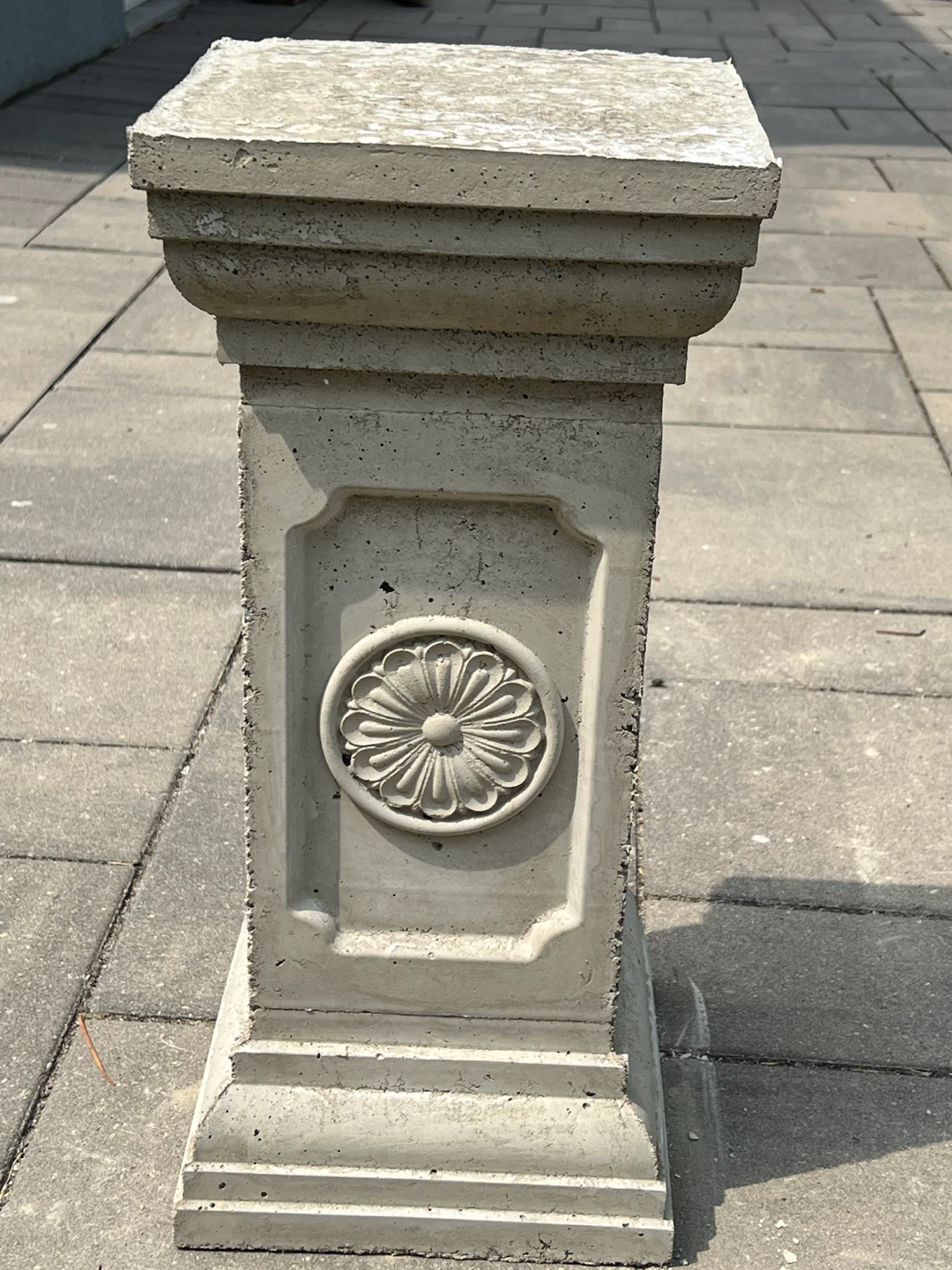 Concrete Pedestal Stand with Floral Medallion - photo 2