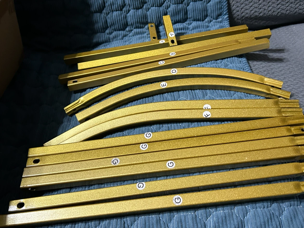 New-Wokceer 3-Piece Gold Metal Arch Stand With Black covers! - photo 2
