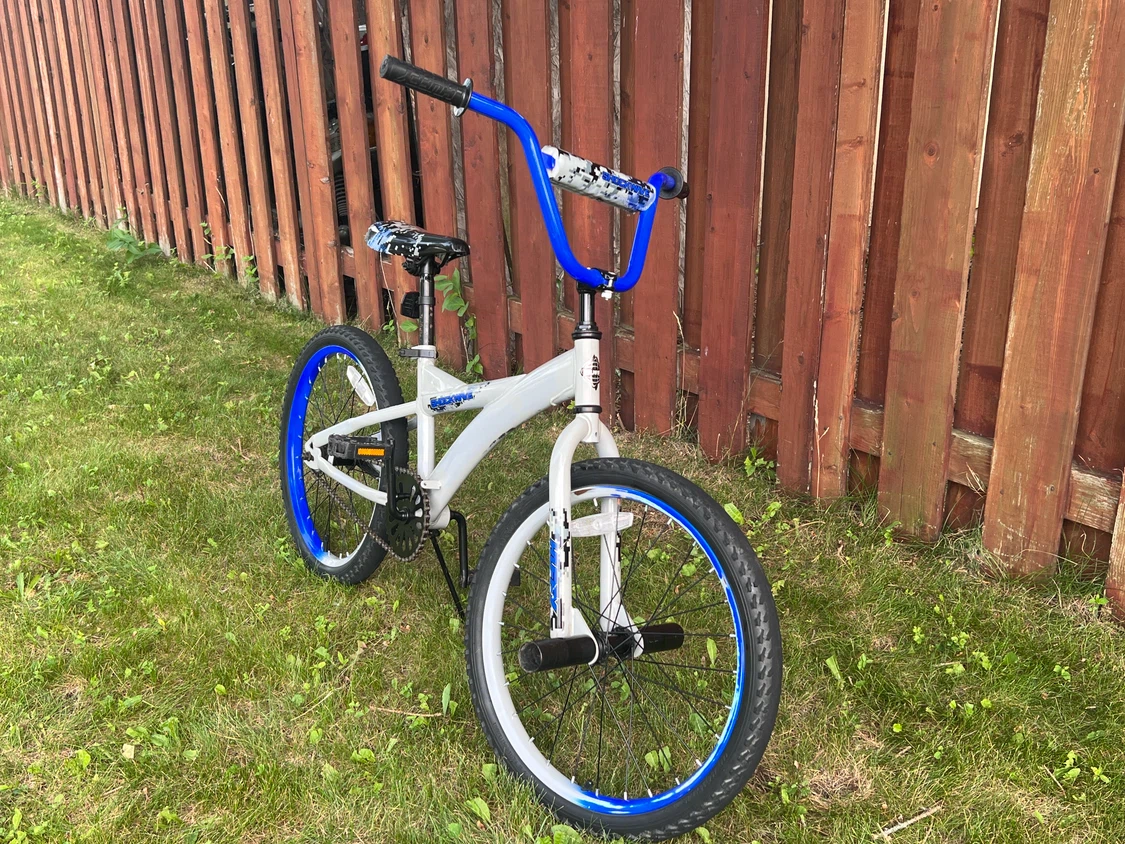 Huffy shockwave boys 20 inch freestyle bike - photo 2