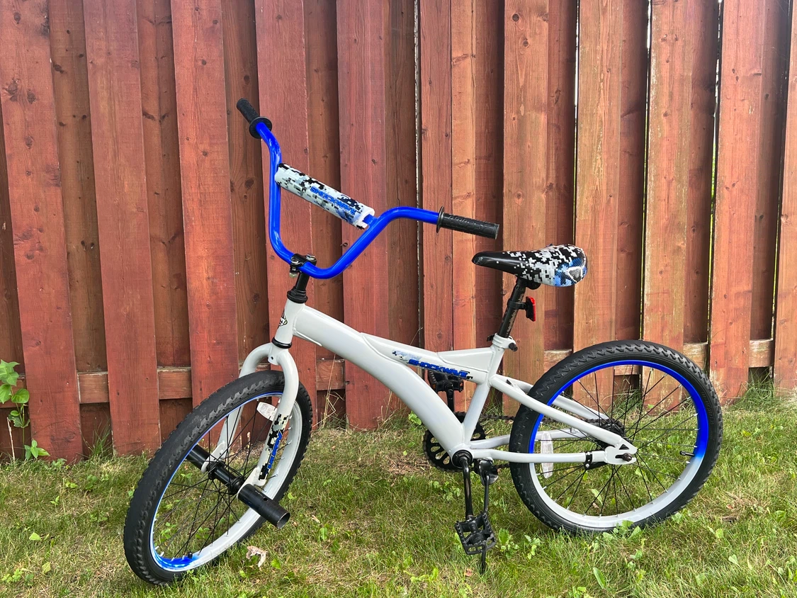 Huffy shockwave boys 20 inch freestyle bike - photo 3