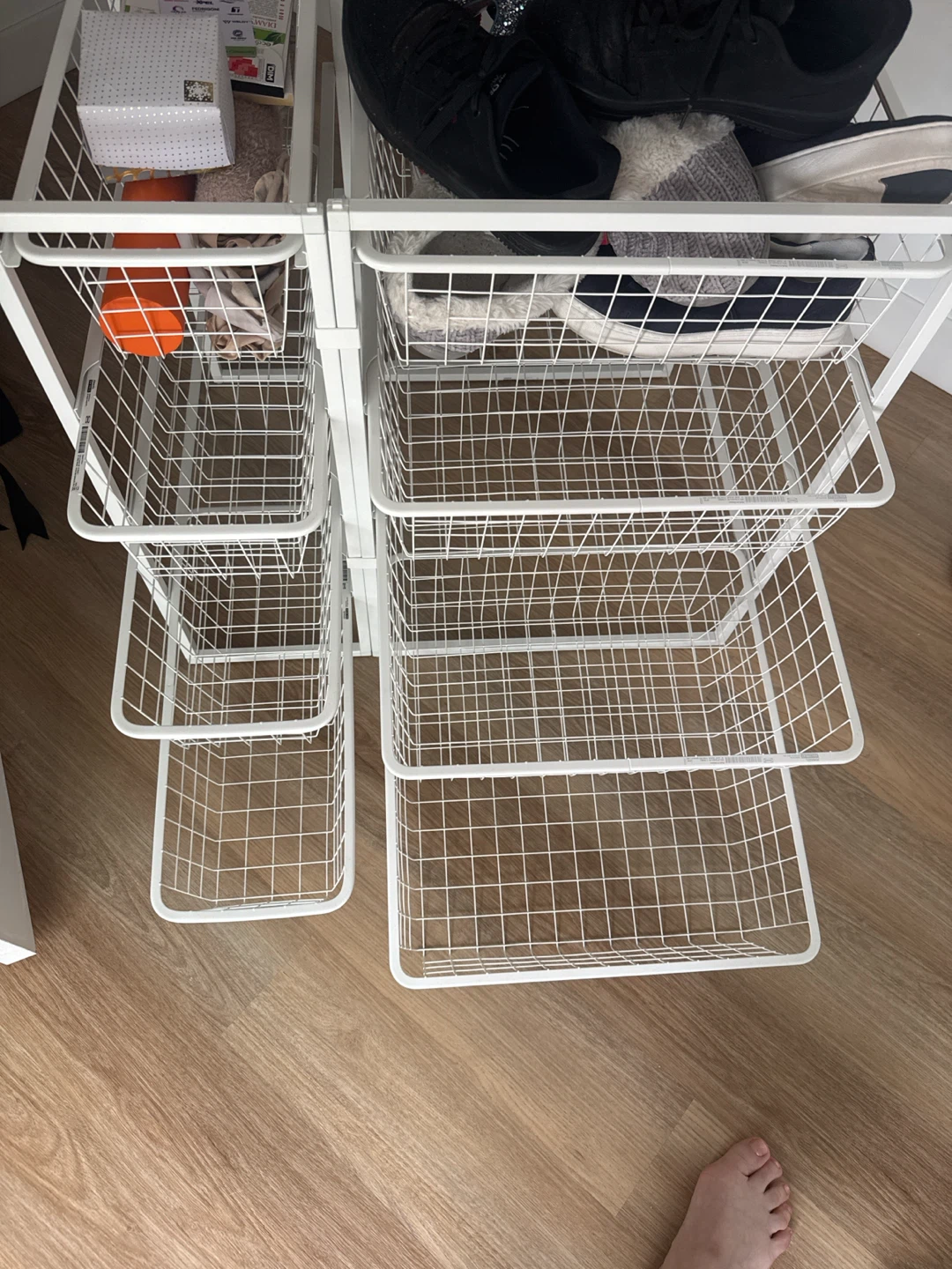 Shelf unit / White Wire Storage Baskets with Drawers - photo 2