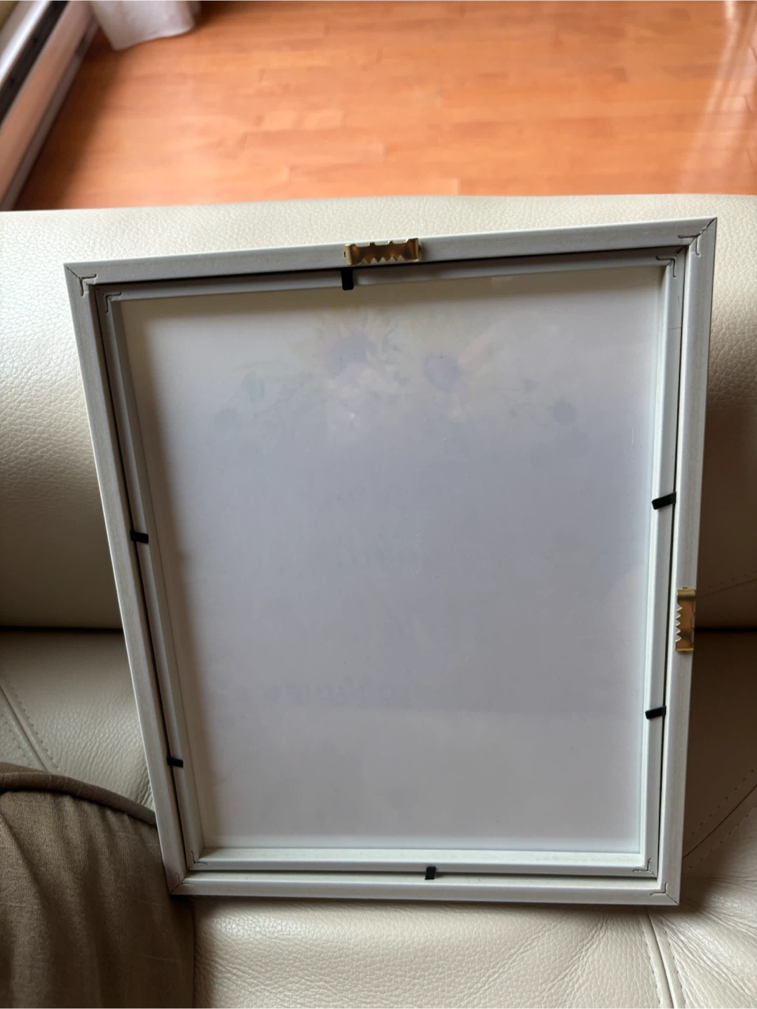 White plastic frame with glass 10 x 8 inches - photo 2