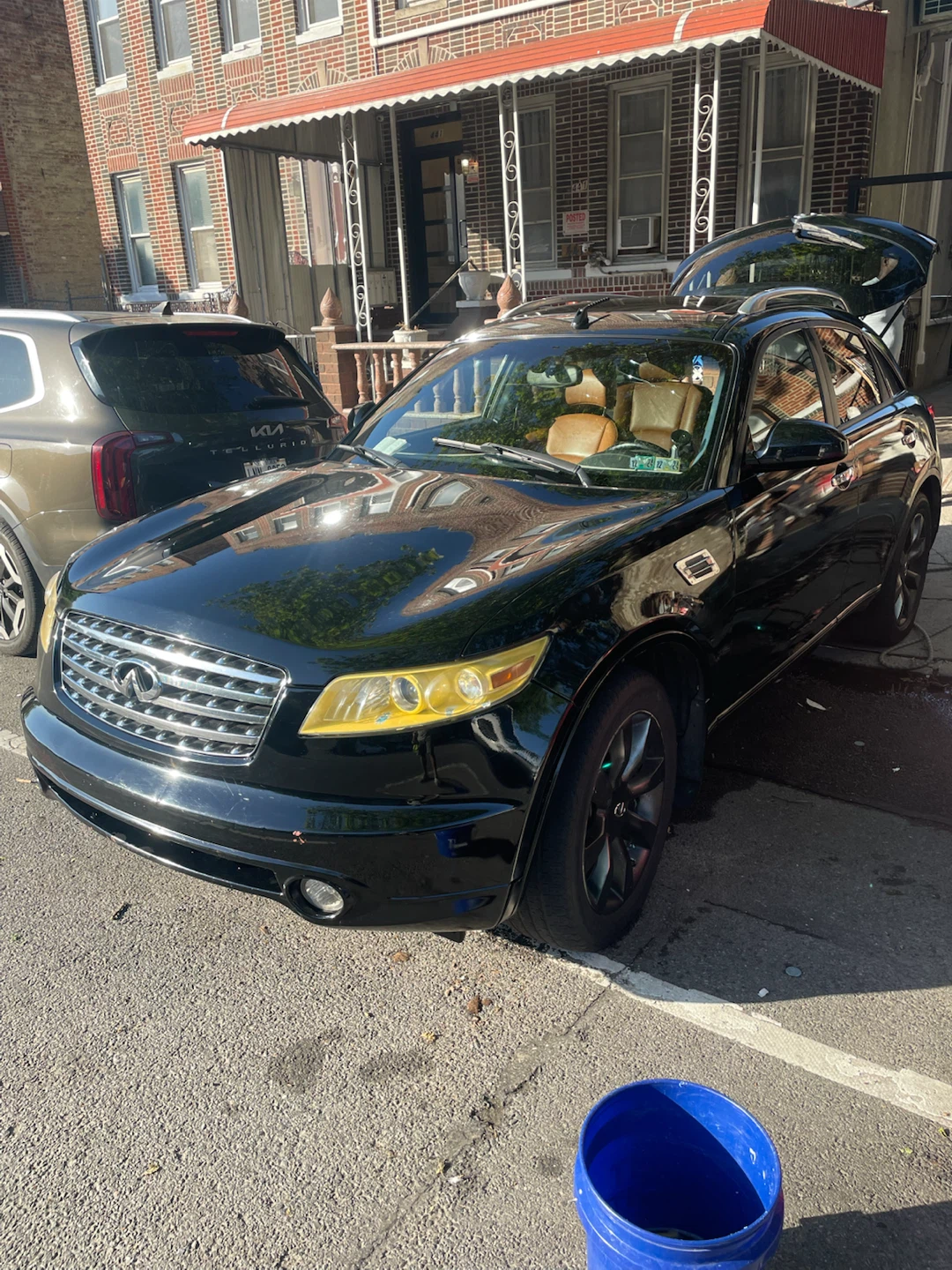 Black Infiniti FX35 - photo 3