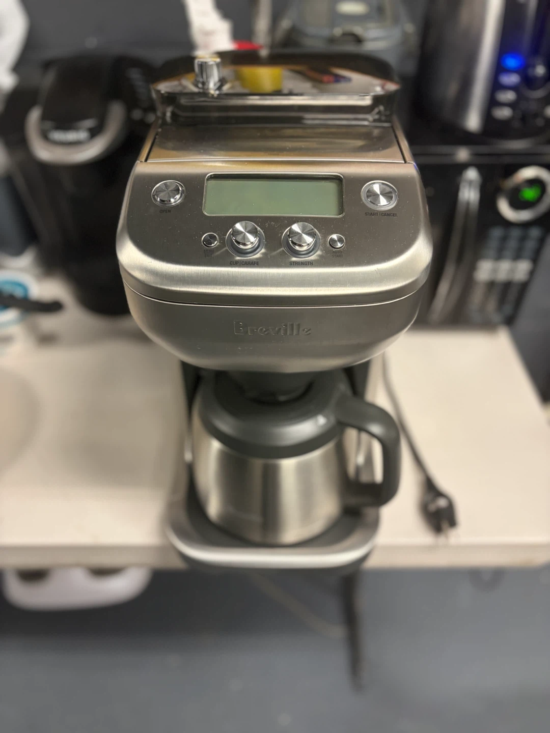 Breville Coffee Maker with Built-in Grinder - photo 2