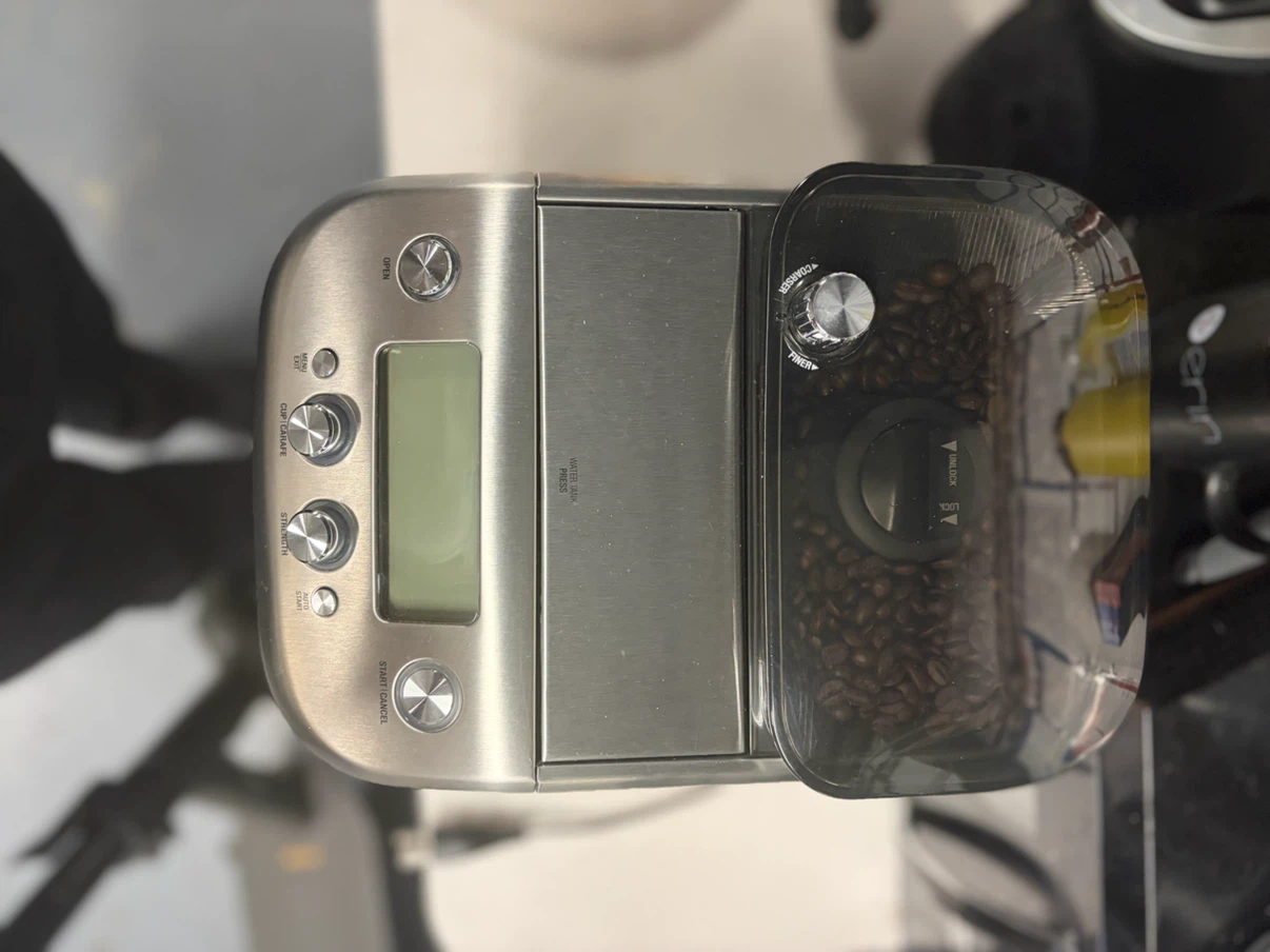Breville Coffee Maker with Built-in Grinder - photo 5