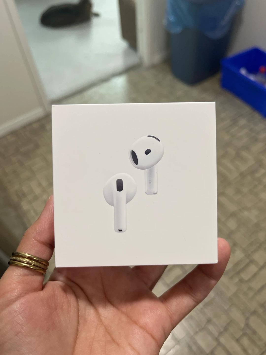 AirPods 4 ANC