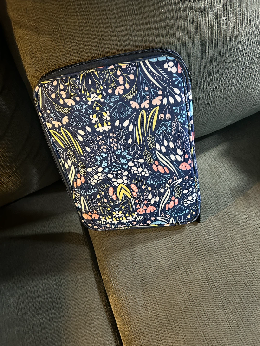 Floral Zip-Around Organizer Pouch